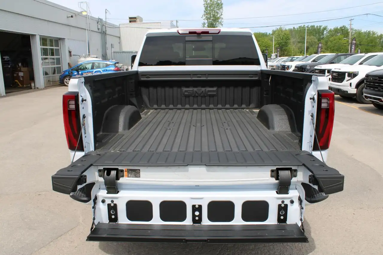 GMC Sierra 2500 снимка GMC Sierra 2500