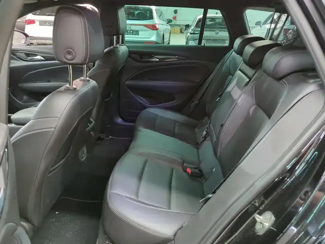 Opel Insignia view 10