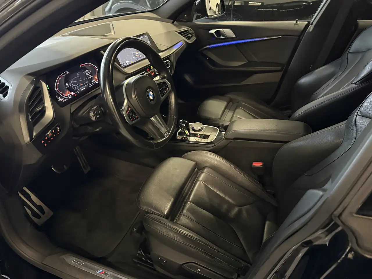 BMW 218 2-serie Gran Coupé 218i M Sport Shadow Pano/H&K/Le 22