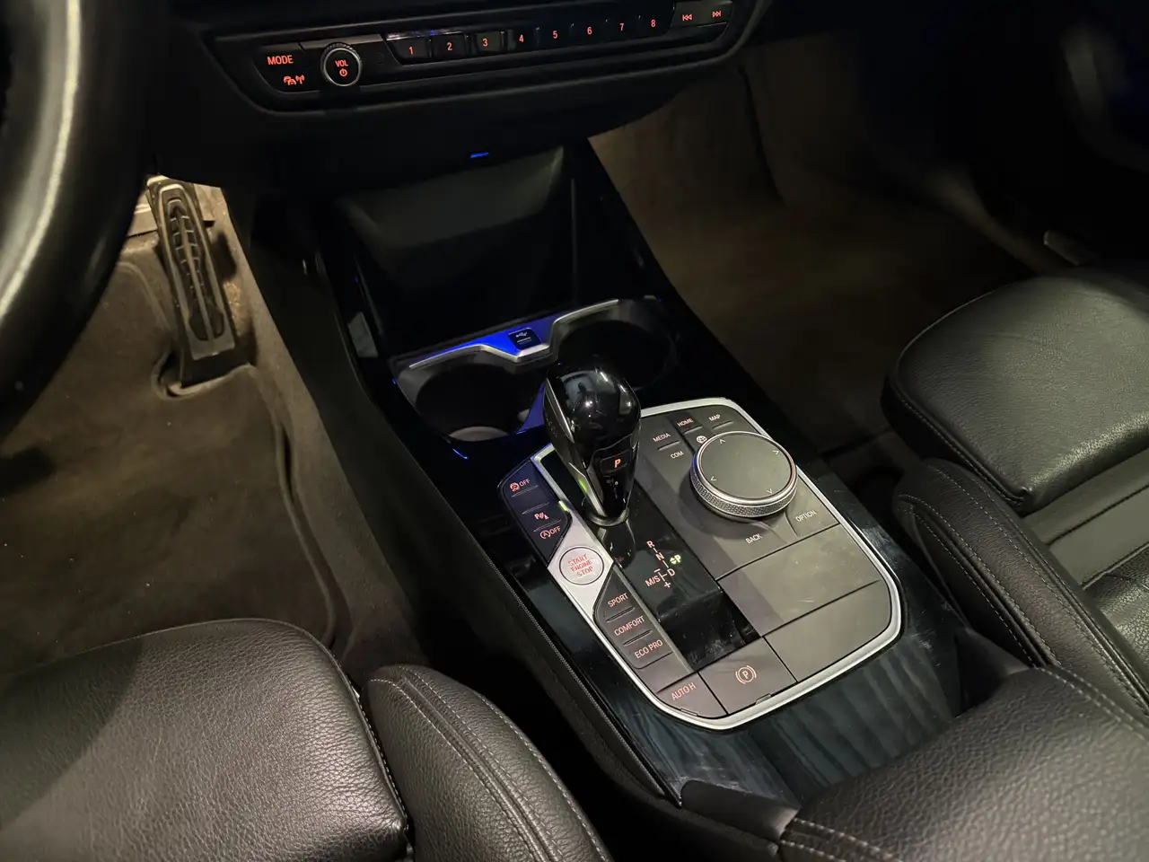 BMW 218 2-serie Gran Coupé 218i M Sport Shadow Pano/H&K/Le 29