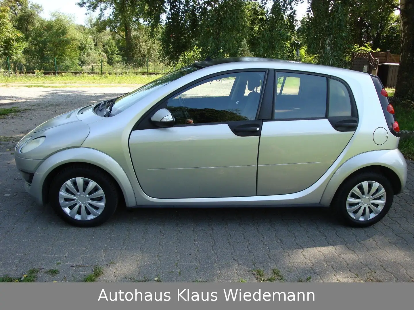 smart forFour 1.3 "Passion" Aut. - 3.Hd./73 TKM Silber - 2