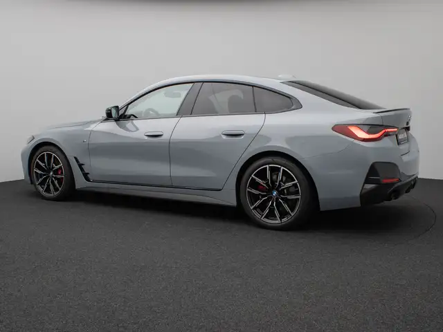 BMW 4 Series view 10