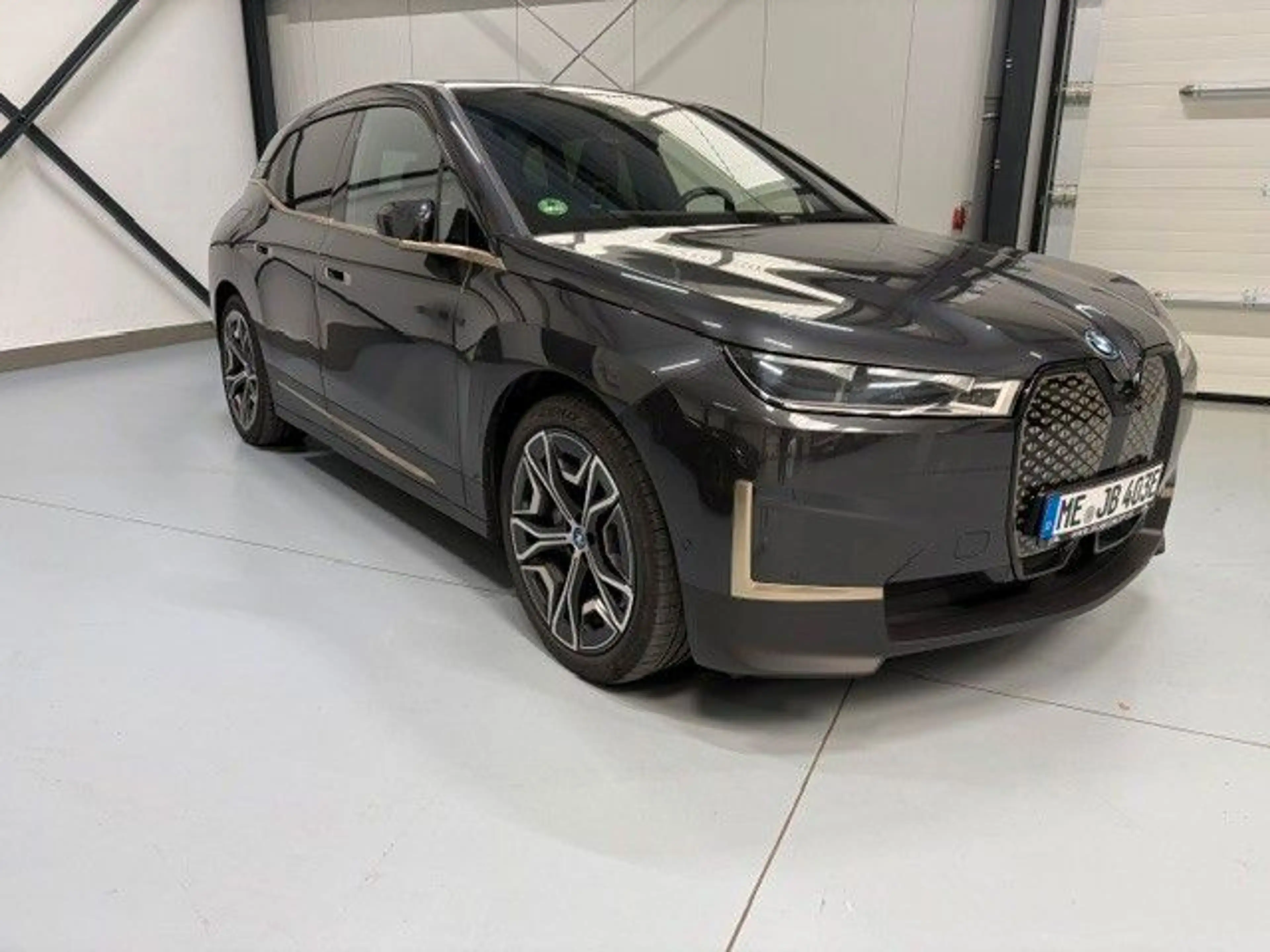 BMW iX 40 xDrive Pano Driving As Prof