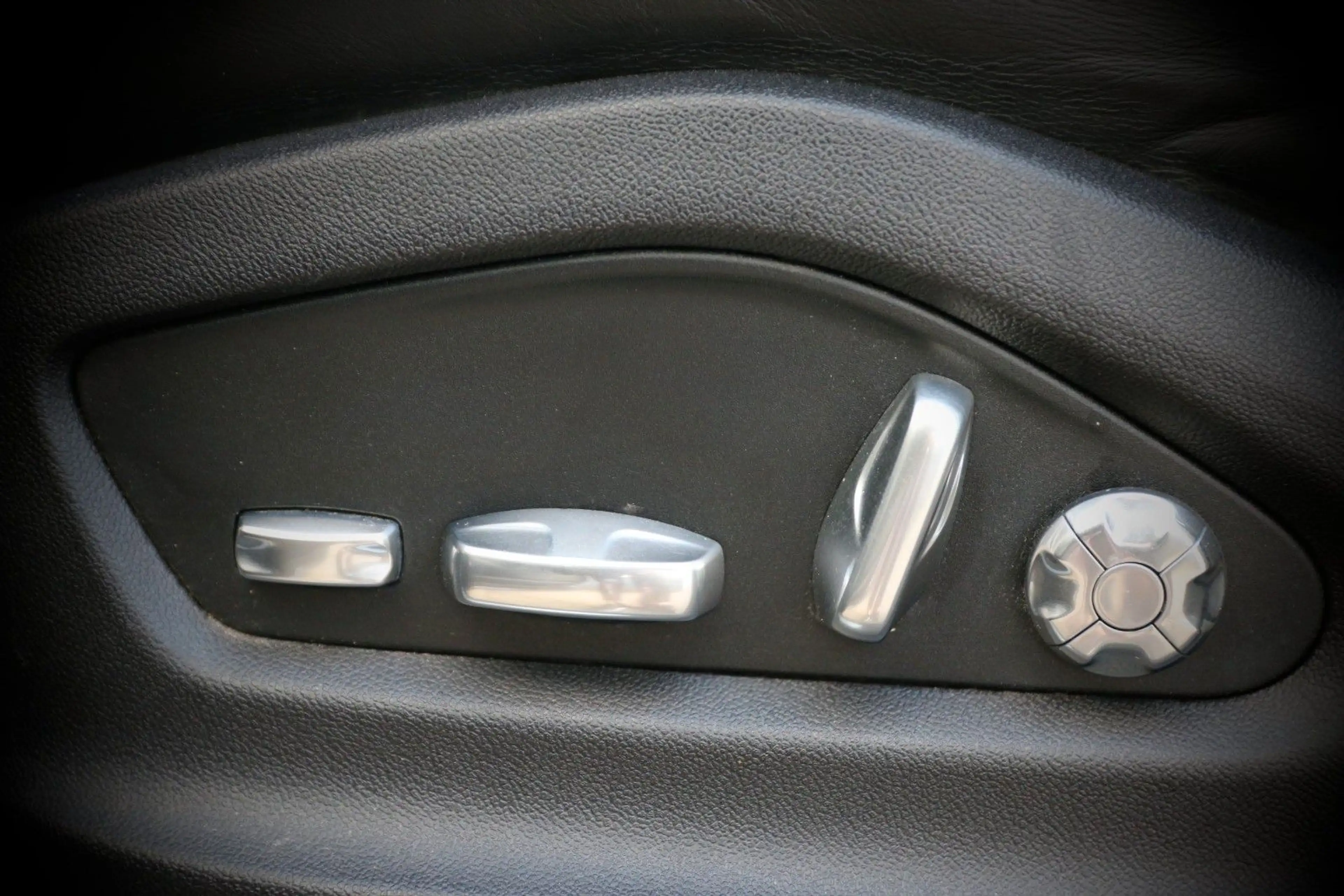 Porsche Cayenne S 14Wege Pano Kamera SoftClose 21" AHK — photo 13