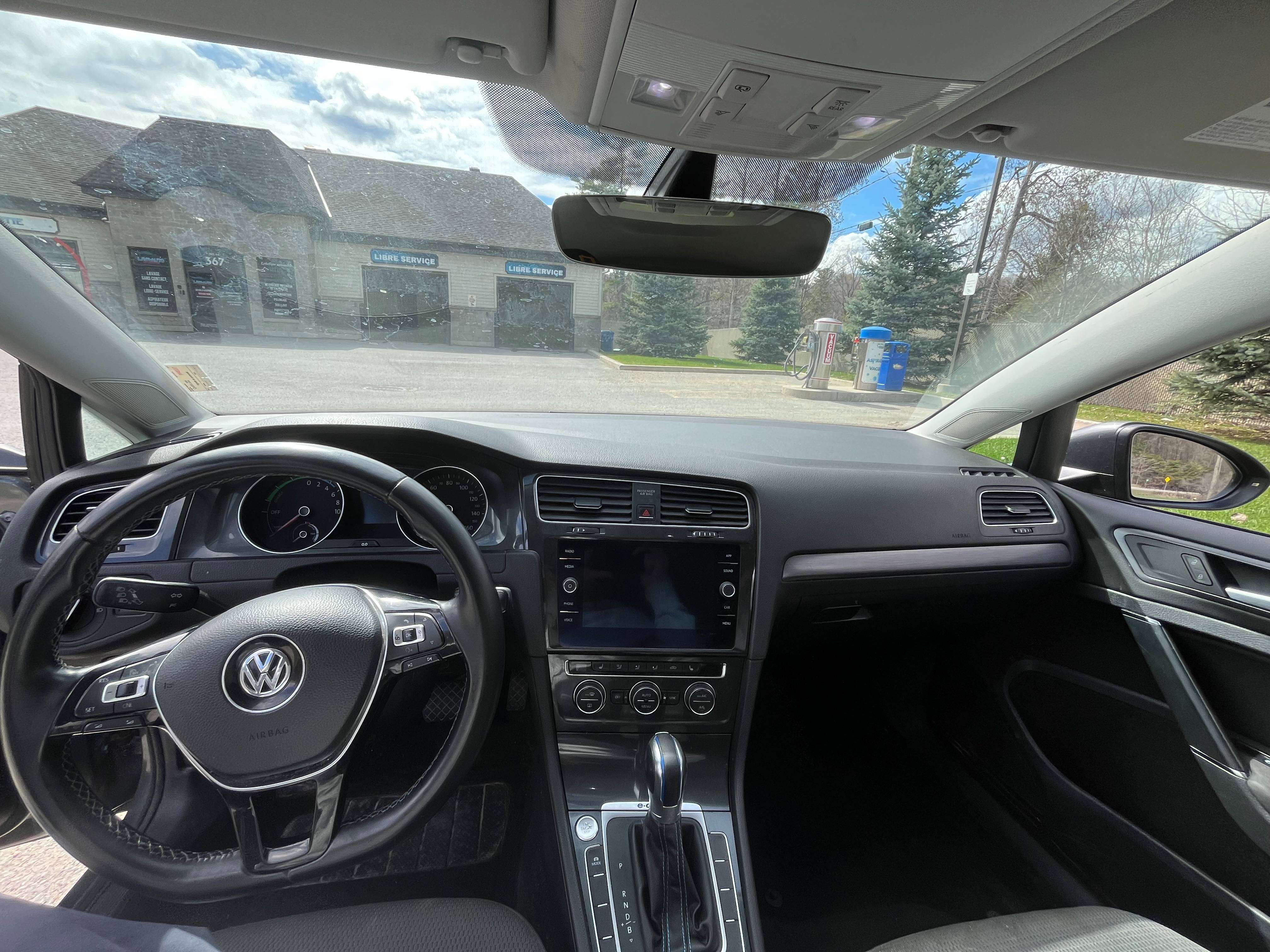2017 Volkswagen e-Golf Comfortline thumb 11