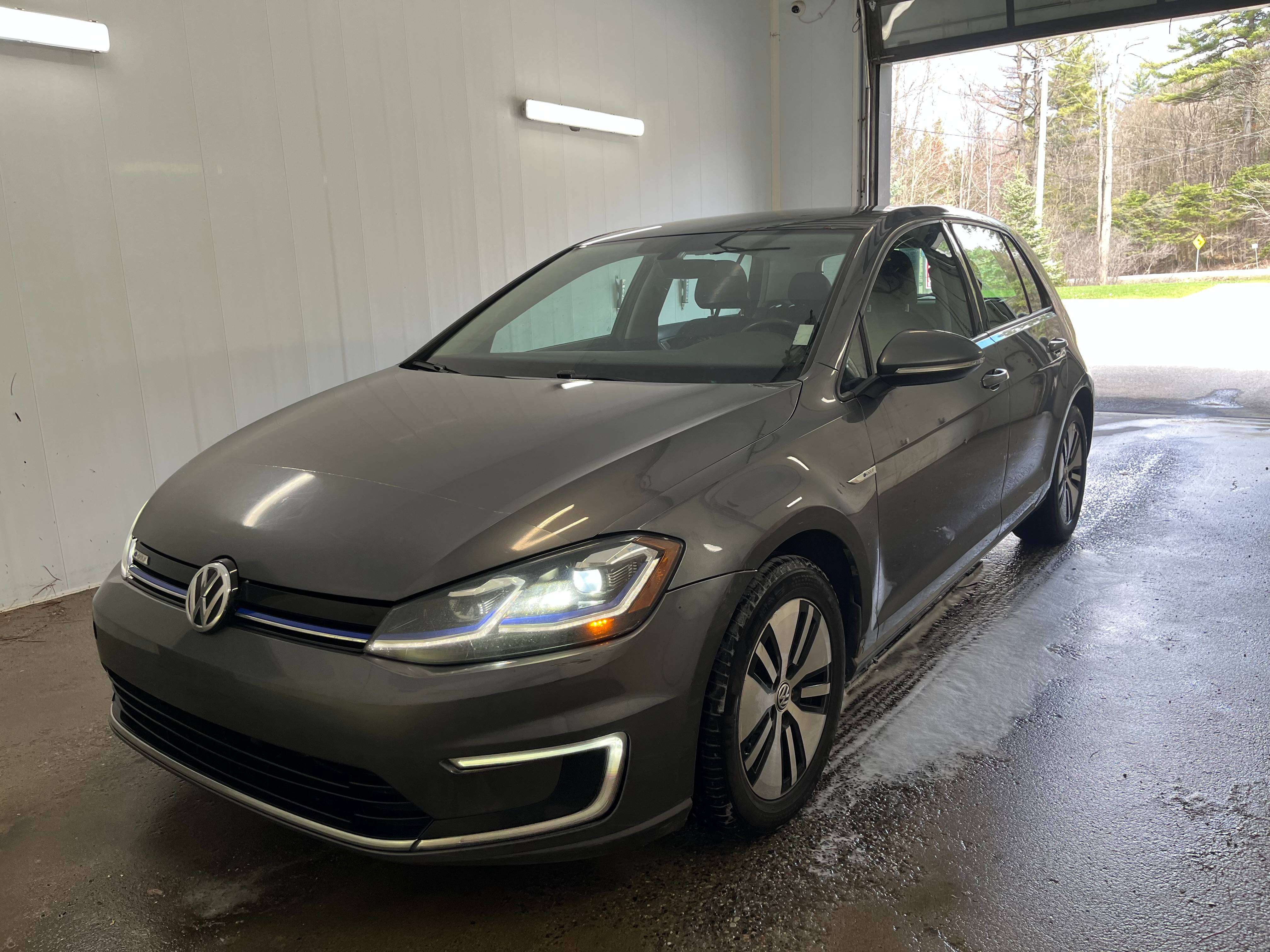 2017 Volkswagen e-Golf Comfortline