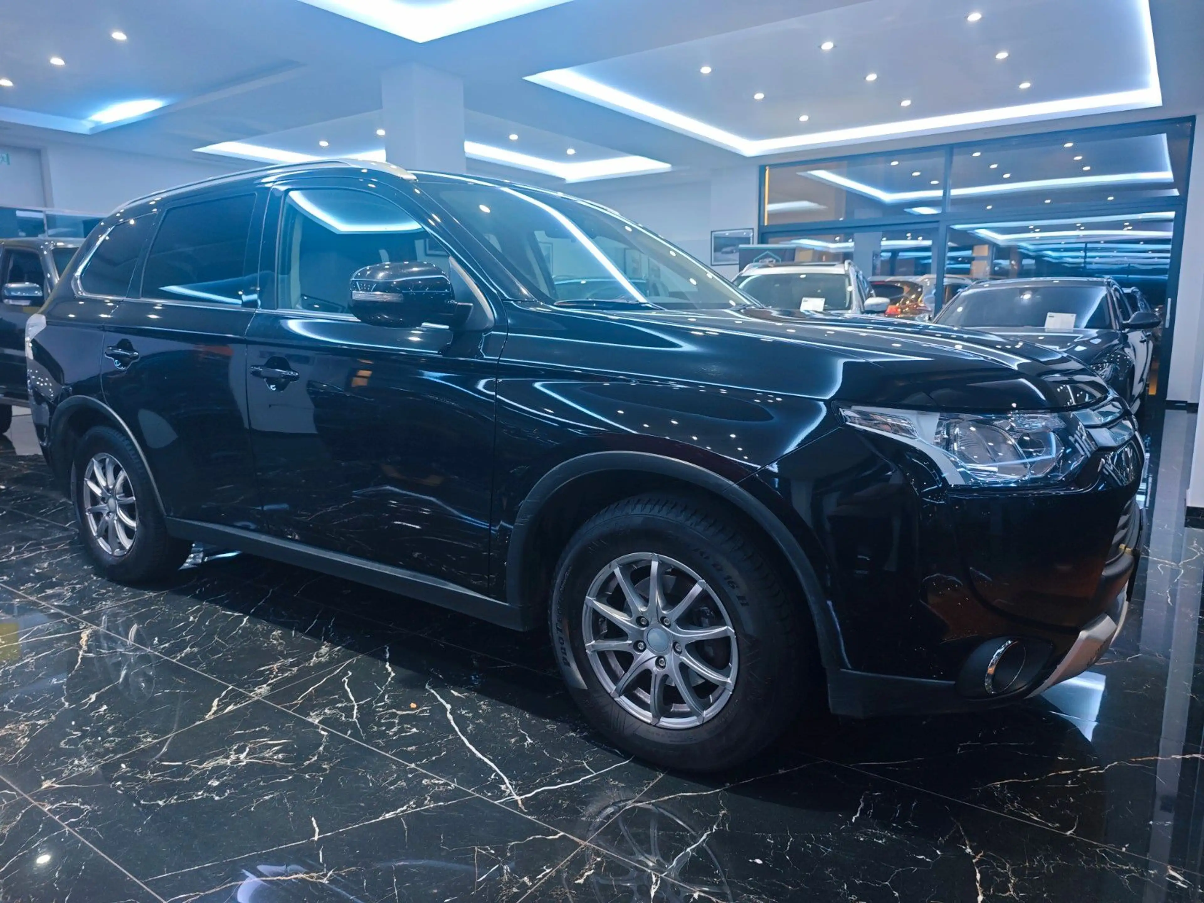Mitsubishi Outlander Plus 4WD — photo 6