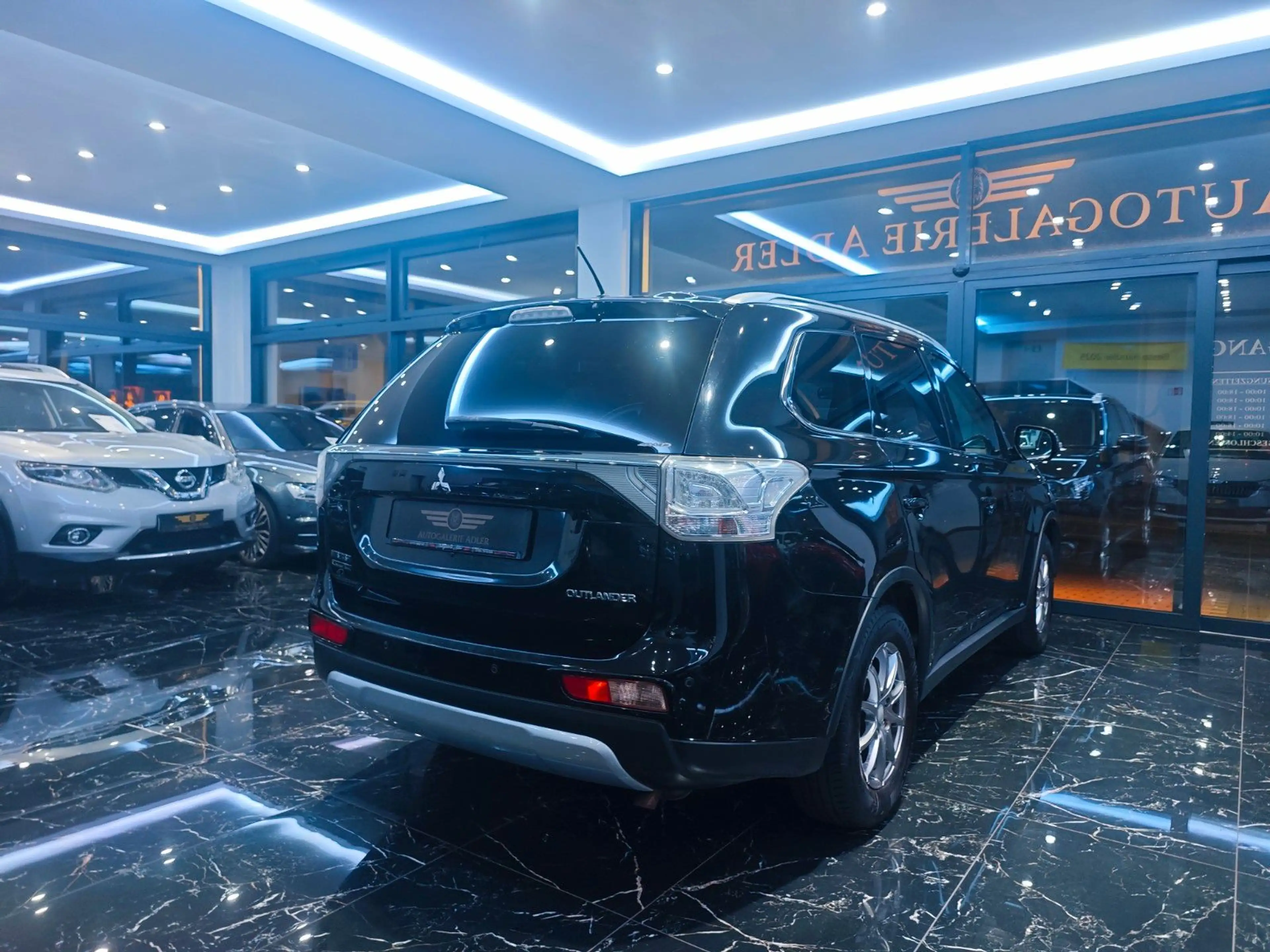 Mitsubishi Outlander Plus 4WD — photo 11
