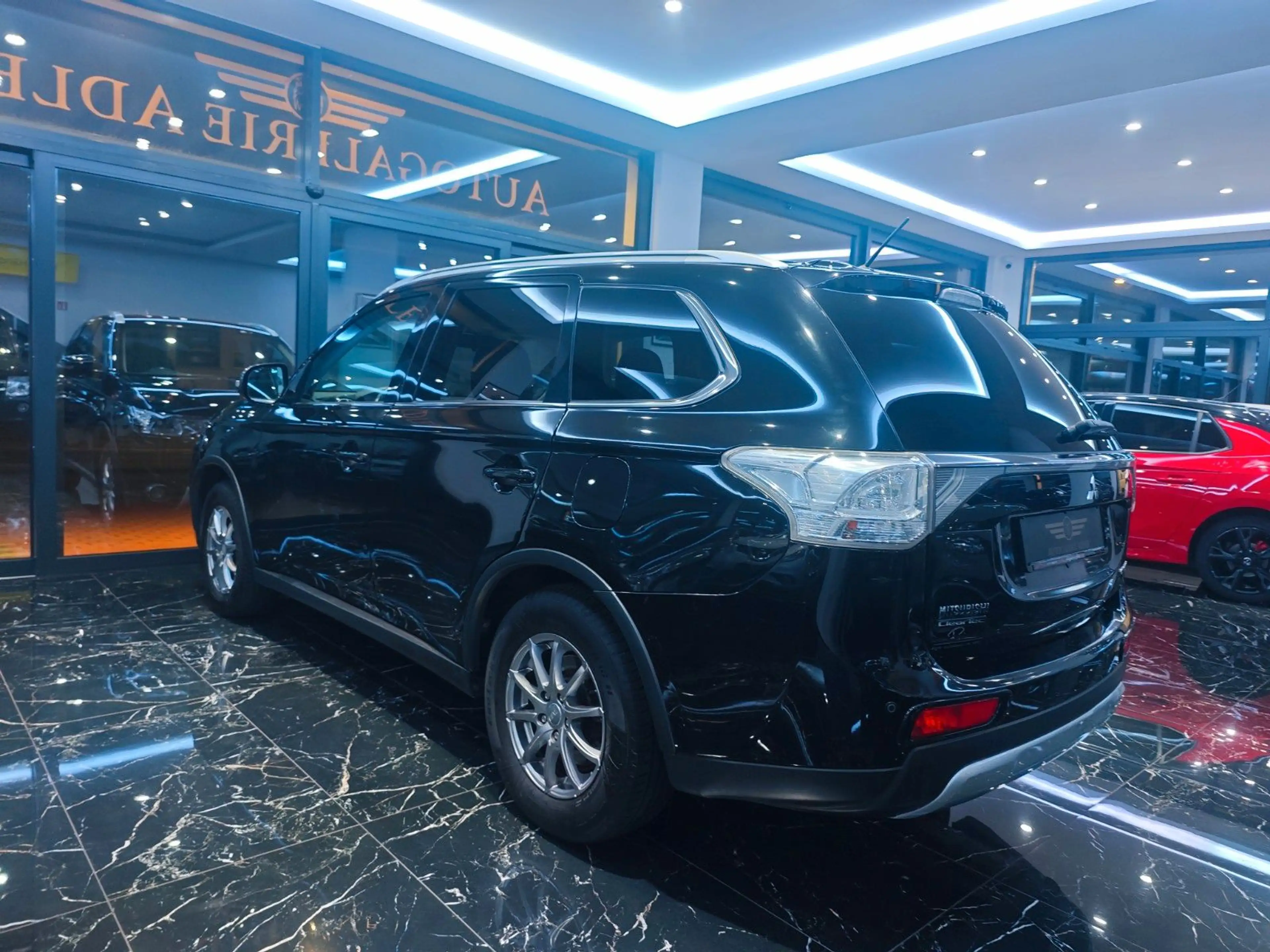 Mitsubishi Outlander Plus 4WD — photo 13