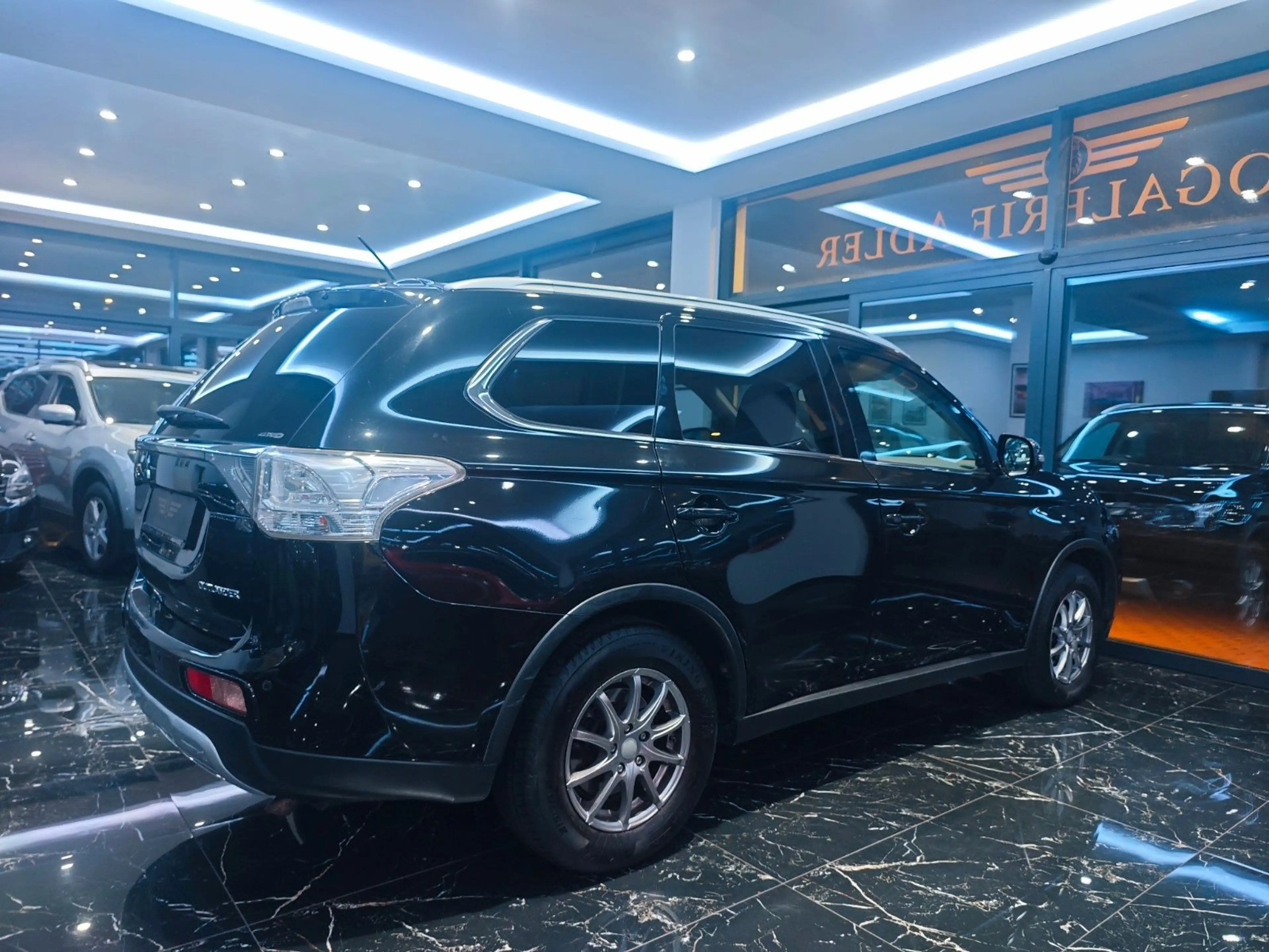Mitsubishi Outlander Plus 4WD — photo 10