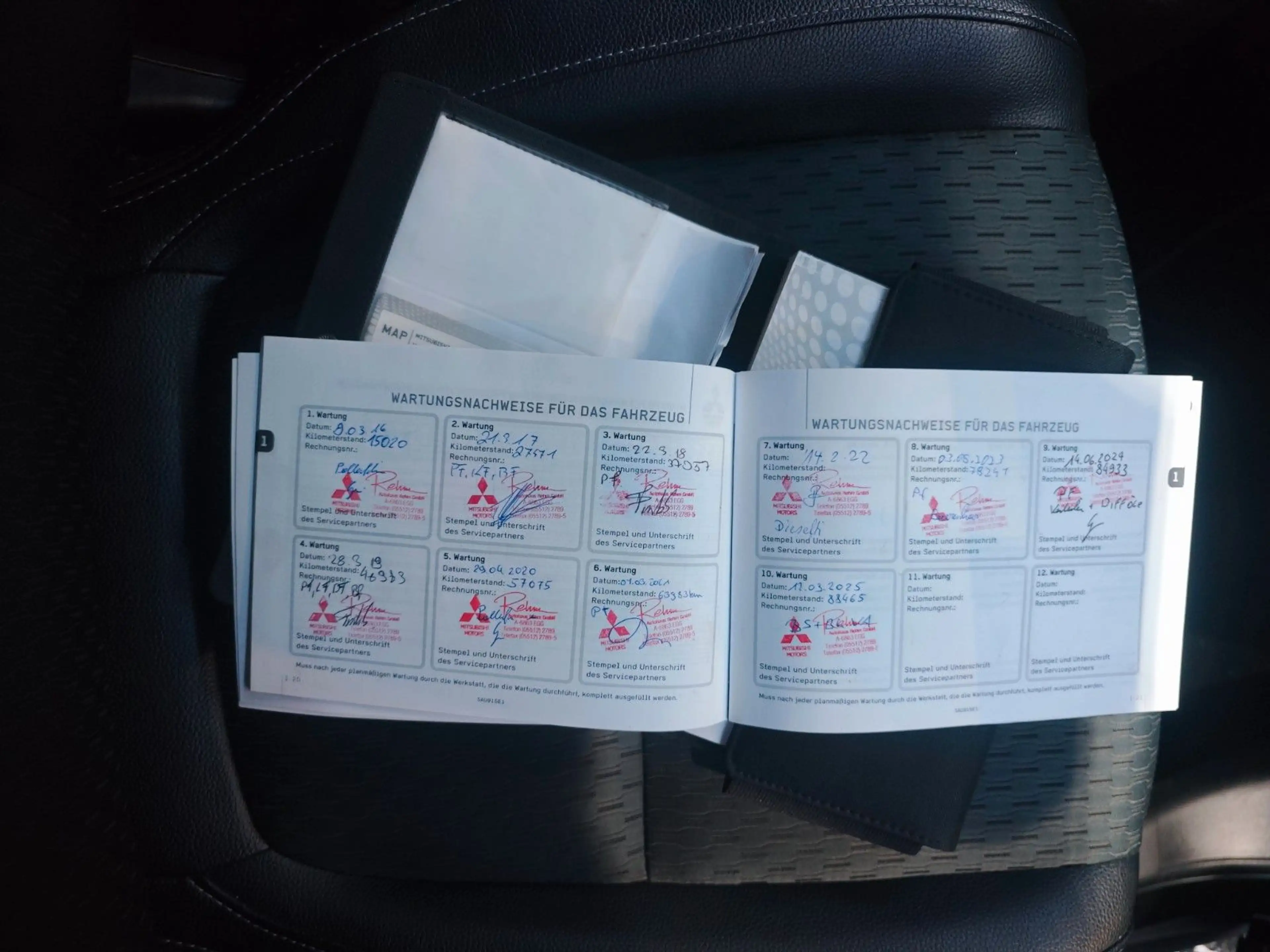 Mitsubishi Outlander Plus 4WD — photo 19