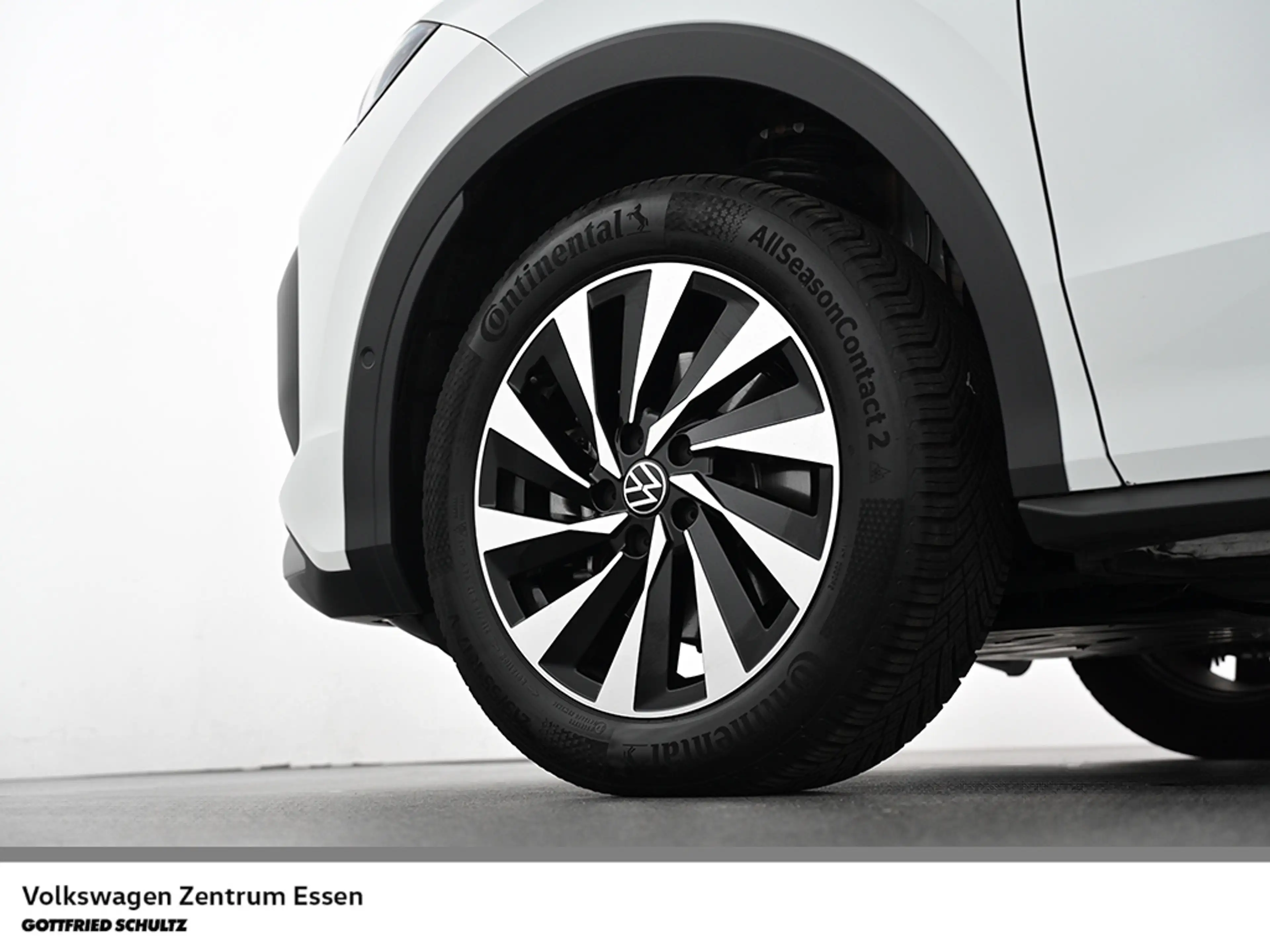 Volkswagen T-Roc Life 1.5 l eTSI DSG LED Rückfahrkamera SHZ — photo 5