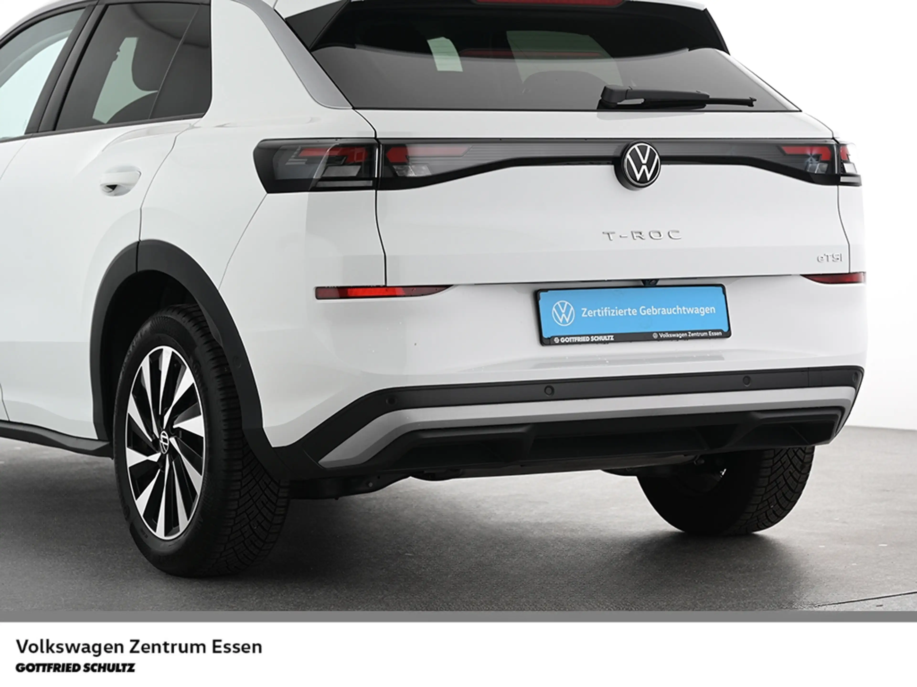 Volkswagen T-Roc Life 1.5 l eTSI DSG LED Rückfahrkamera SHZ — photo 6