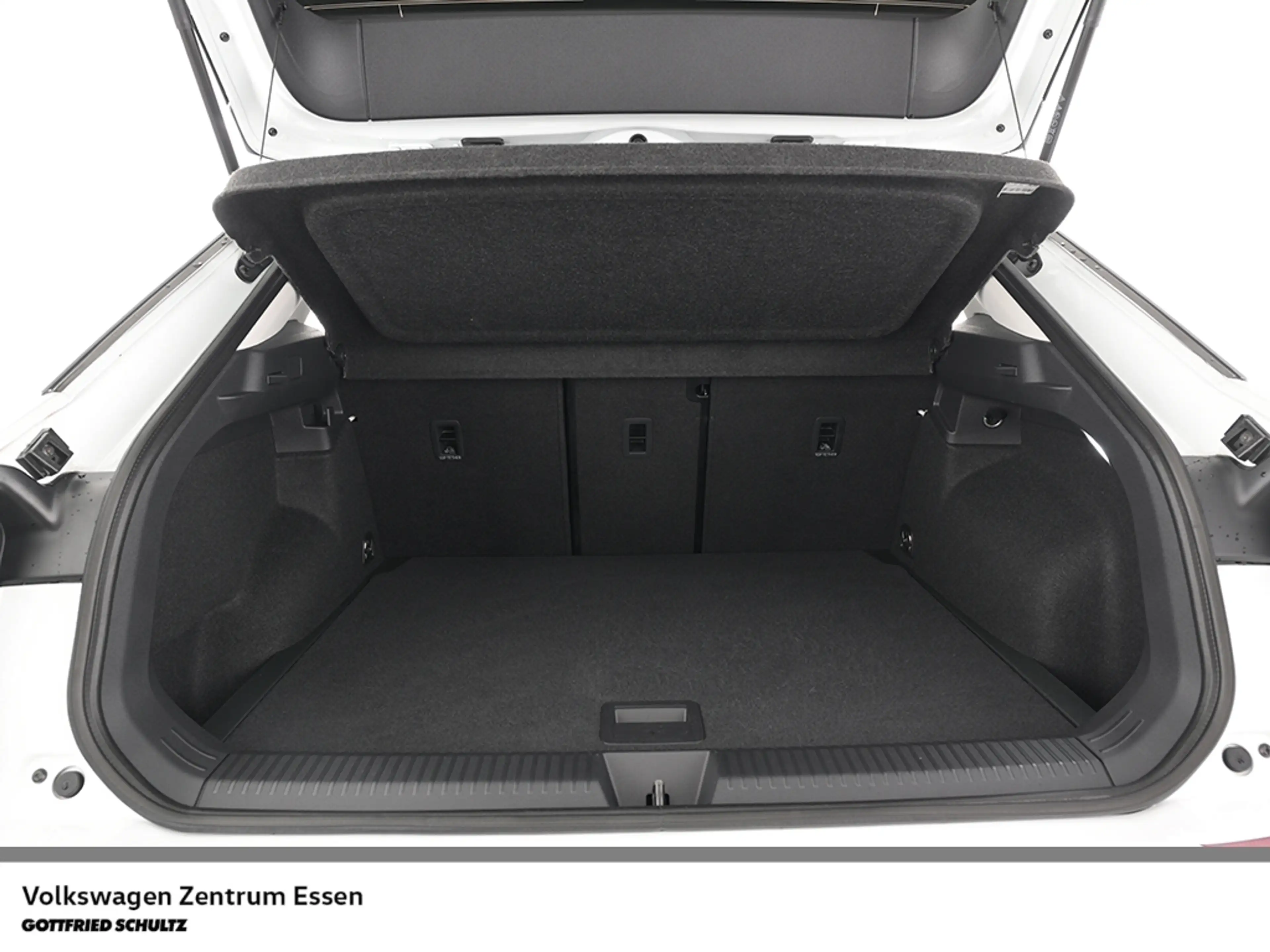 Volkswagen T-Roc Life 1.5 l eTSI DSG LED Rückfahrkamera SHZ — photo 8