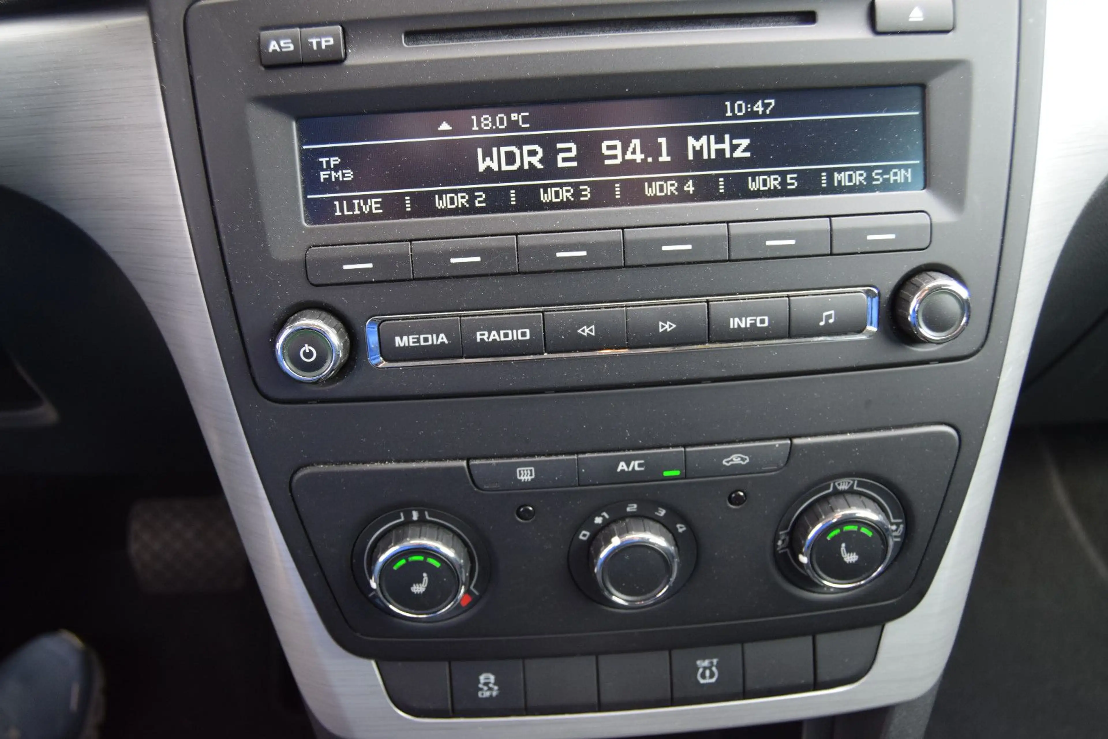 Skoda Yeti Ambition !!!AUTOMATIK!!! — photo 11