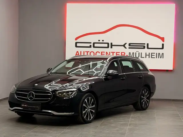 Mercedes-Benz 300 main image
