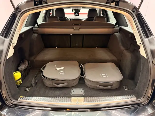 Mercedes-Benz 300 view 14