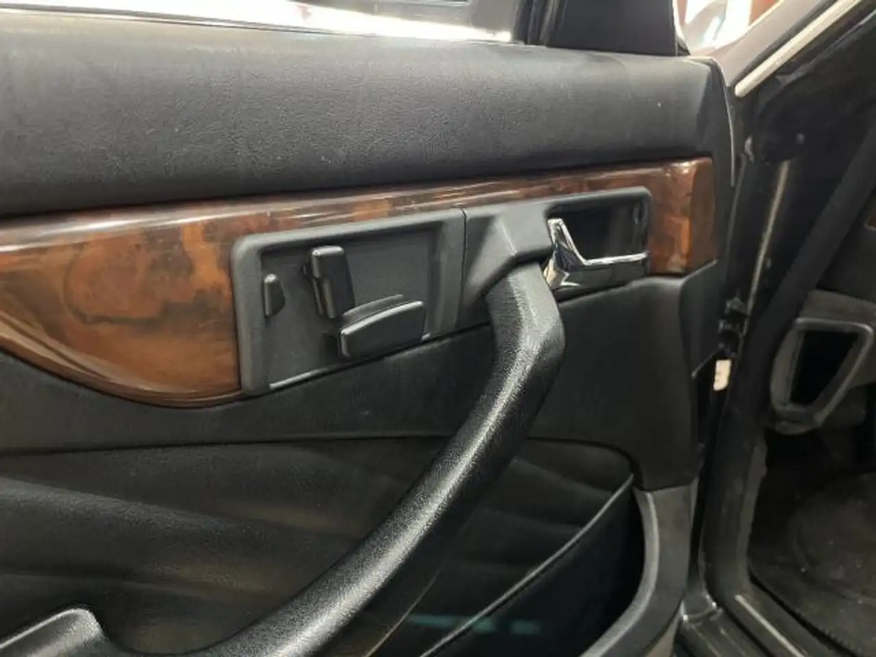 Mercedes-Benz 420 SEC, foto 10