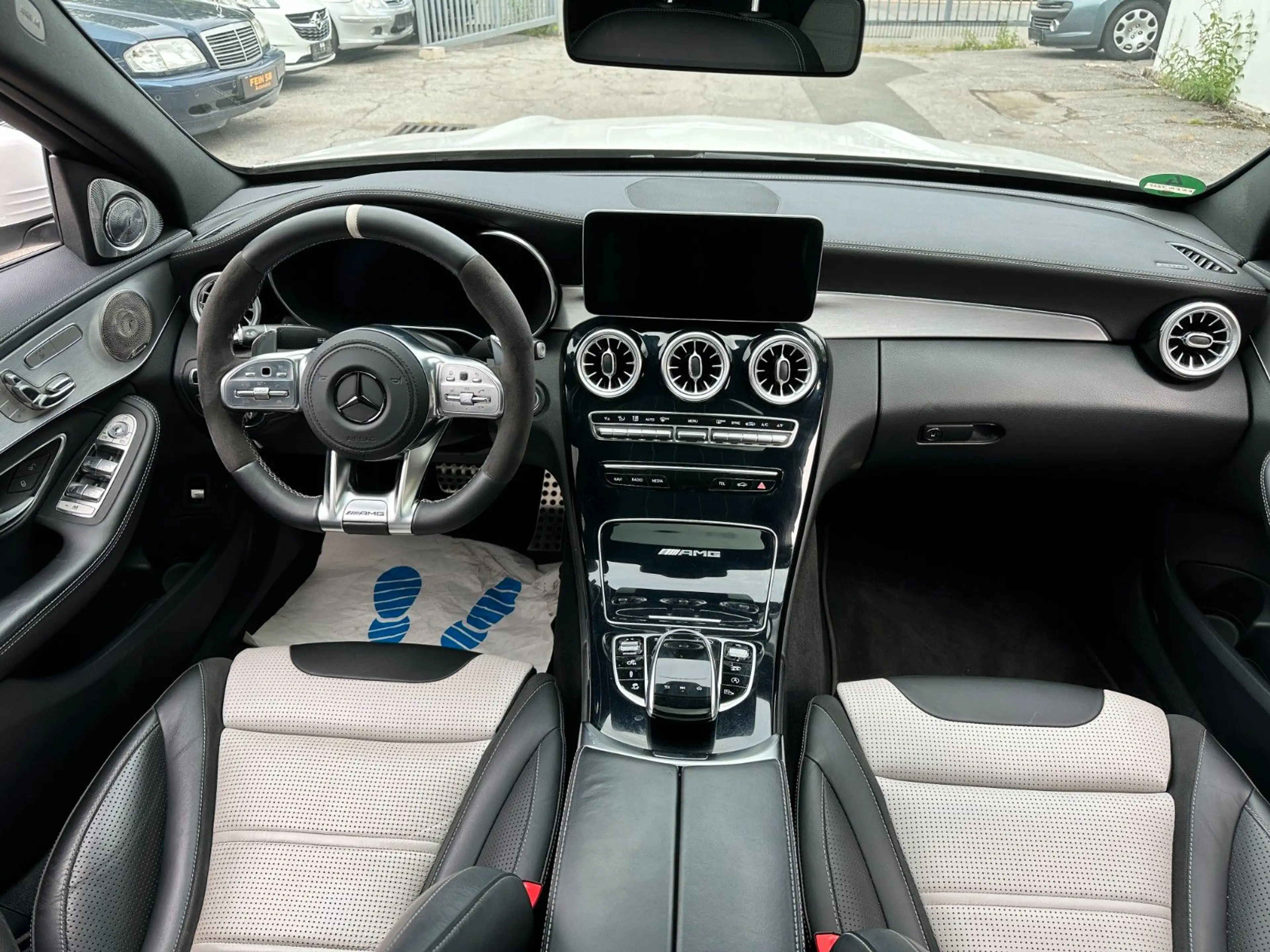 Mercedes-Benz C 63 AMG C Limousine C 63 AMG — photo 10