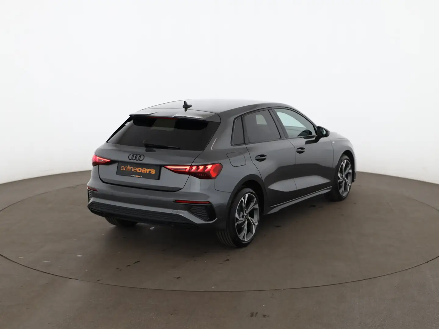 Audi A3 Sportback 35 TDI S-Line Aut MATRIX LEDER NAVI Grau - 2
