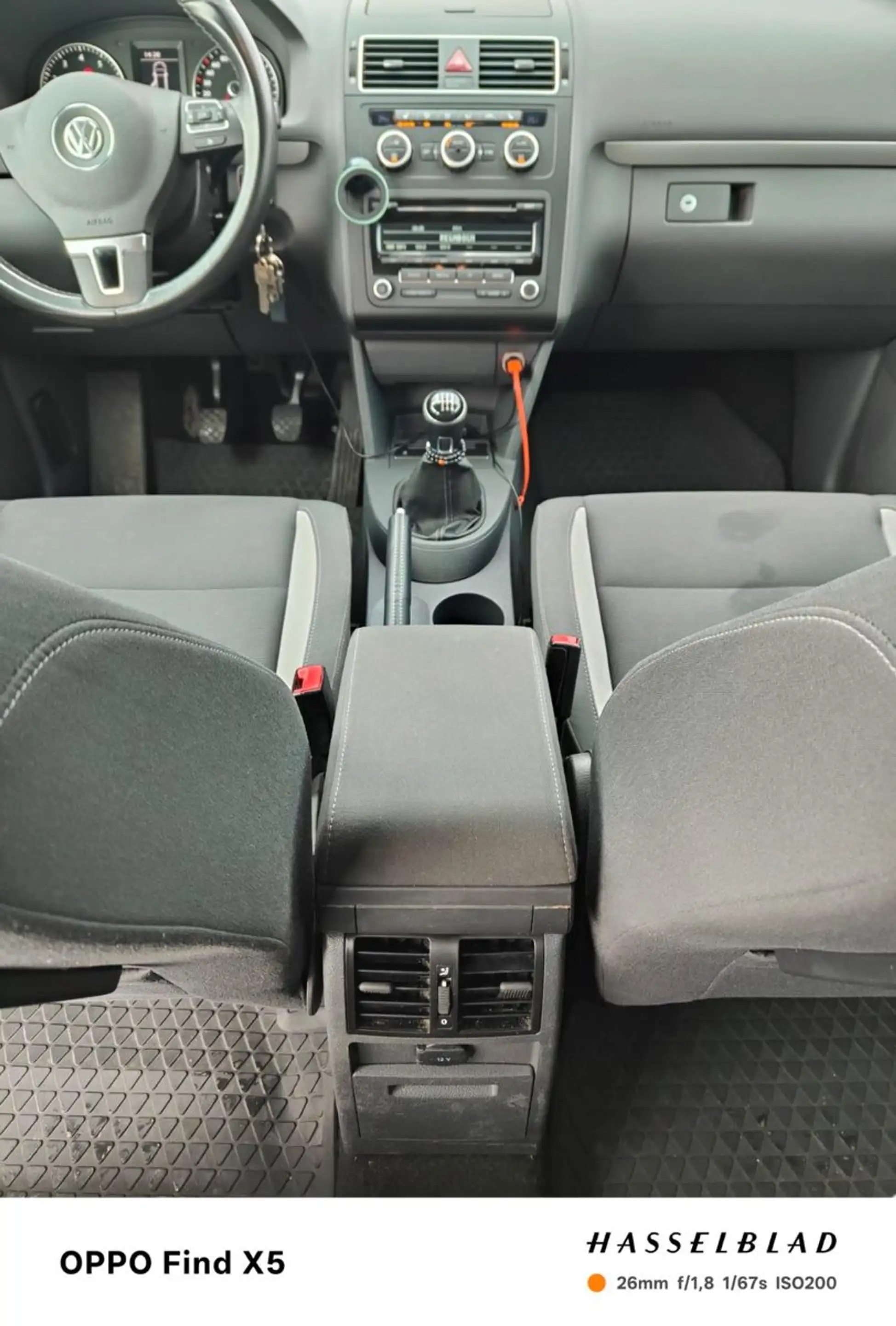 Volkswagen Touran 1,4 TSI Life "Tempomat "SHZ "Klimaautoma — photo 12