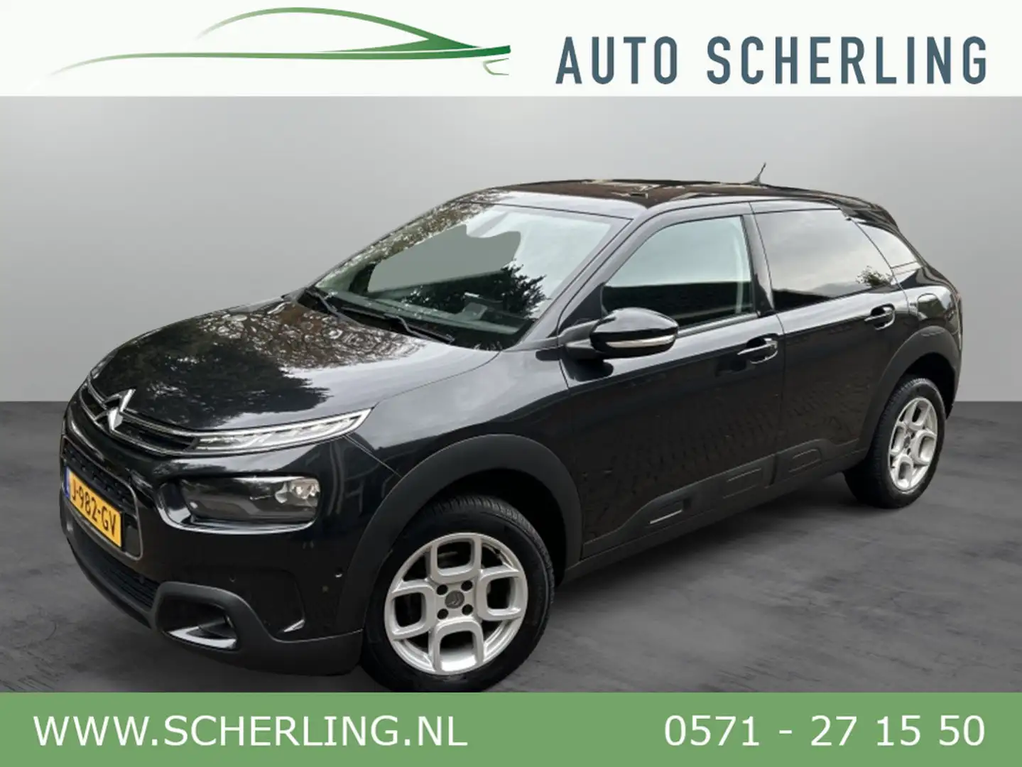 Citroen C4 Cactus 1.2 110pk Feel Navi, Camera, LMV, Slechts 74 dkm! Zwart - 1