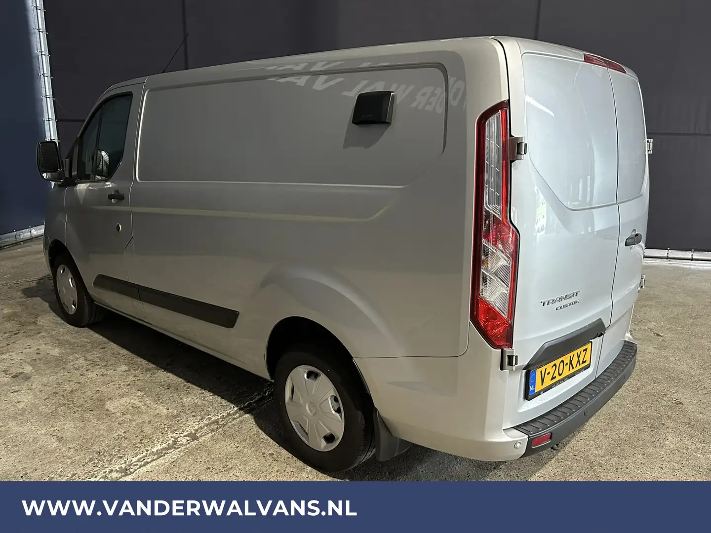Ford Transit Custom 2.0 TDCI 130pk L1H1 Euro6 Airco | Camera | Navigat Plateado - 2