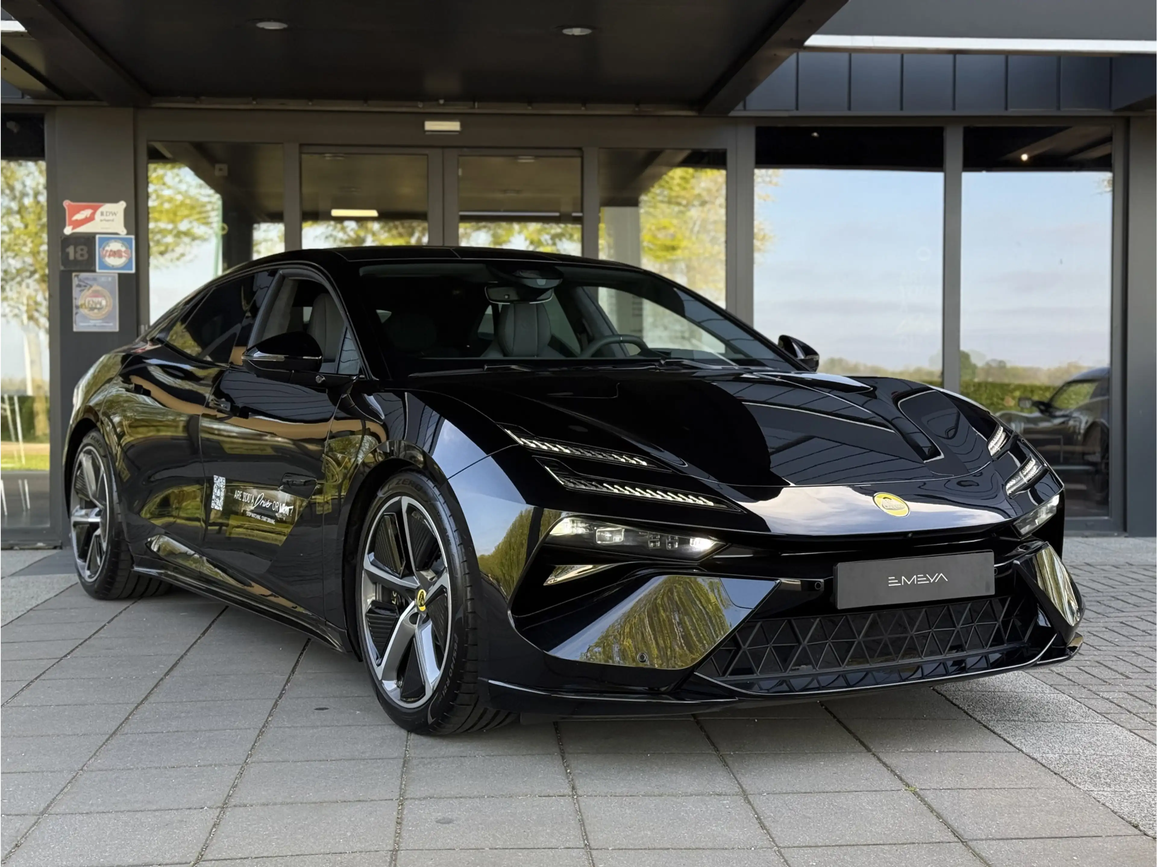 Lotus Emeya 600 GT SE 4WD — photo 3