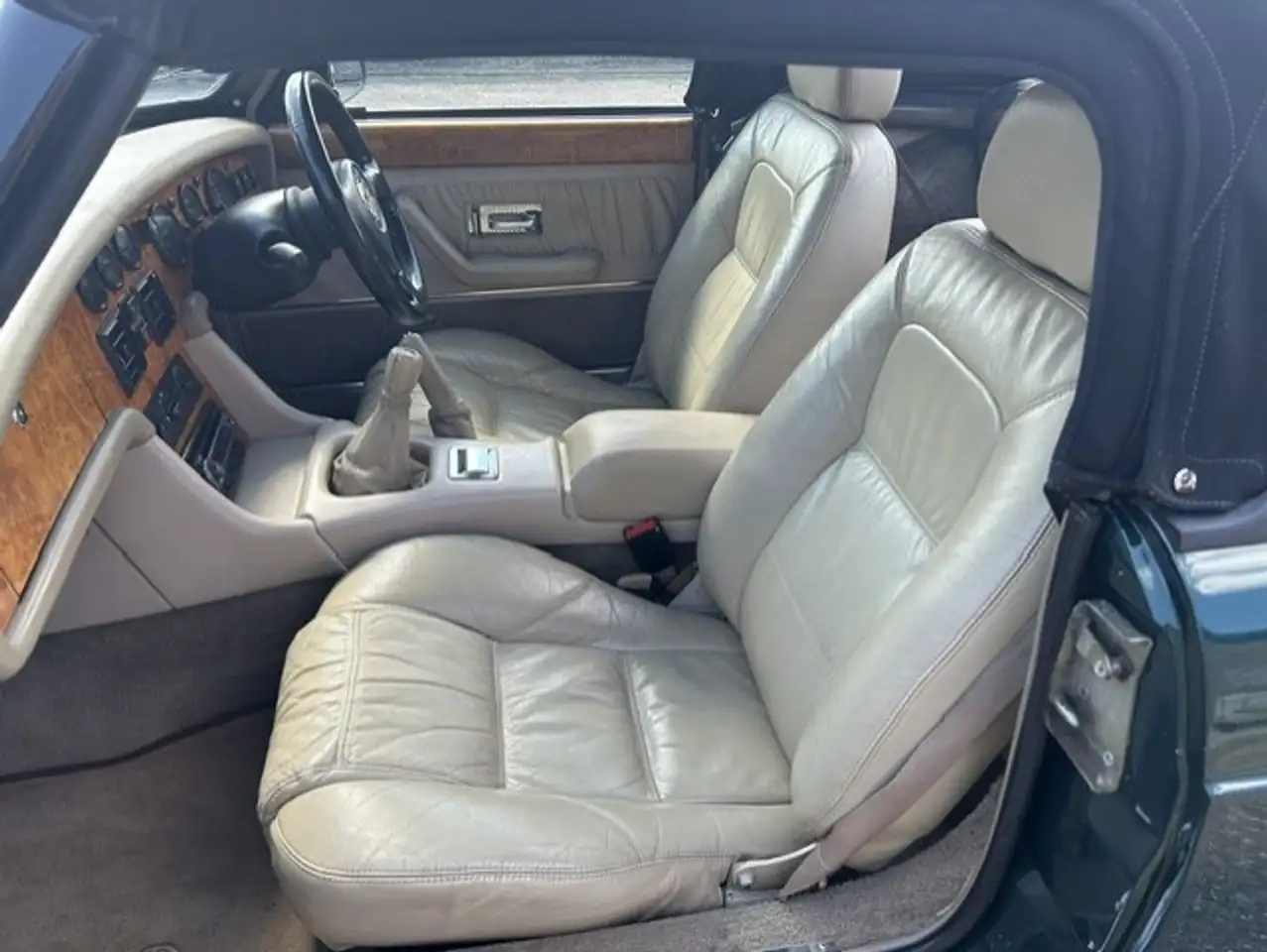 MG RV8 4.0 V8, foto 7