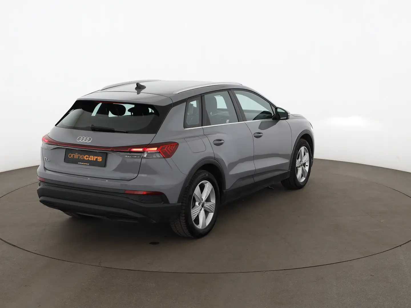 Audi Q4 e-tron 40 82kWh Aut LED SITZHZG ASSIST TEMP Grau - 2