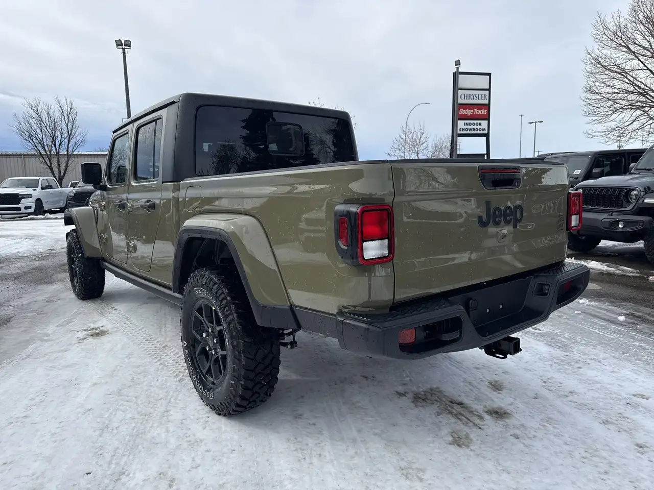 Jeep Gladiator снимка Jeep Gladiator