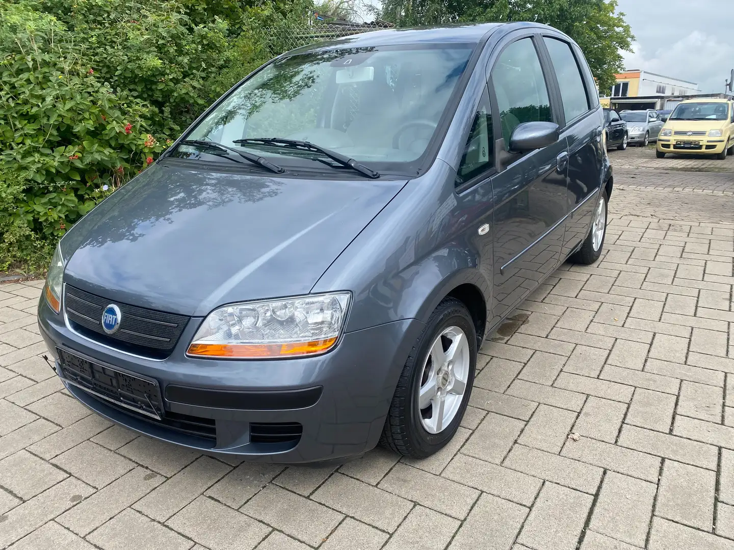 Fiat Idea 1.4 16V Emotion Gri - 1