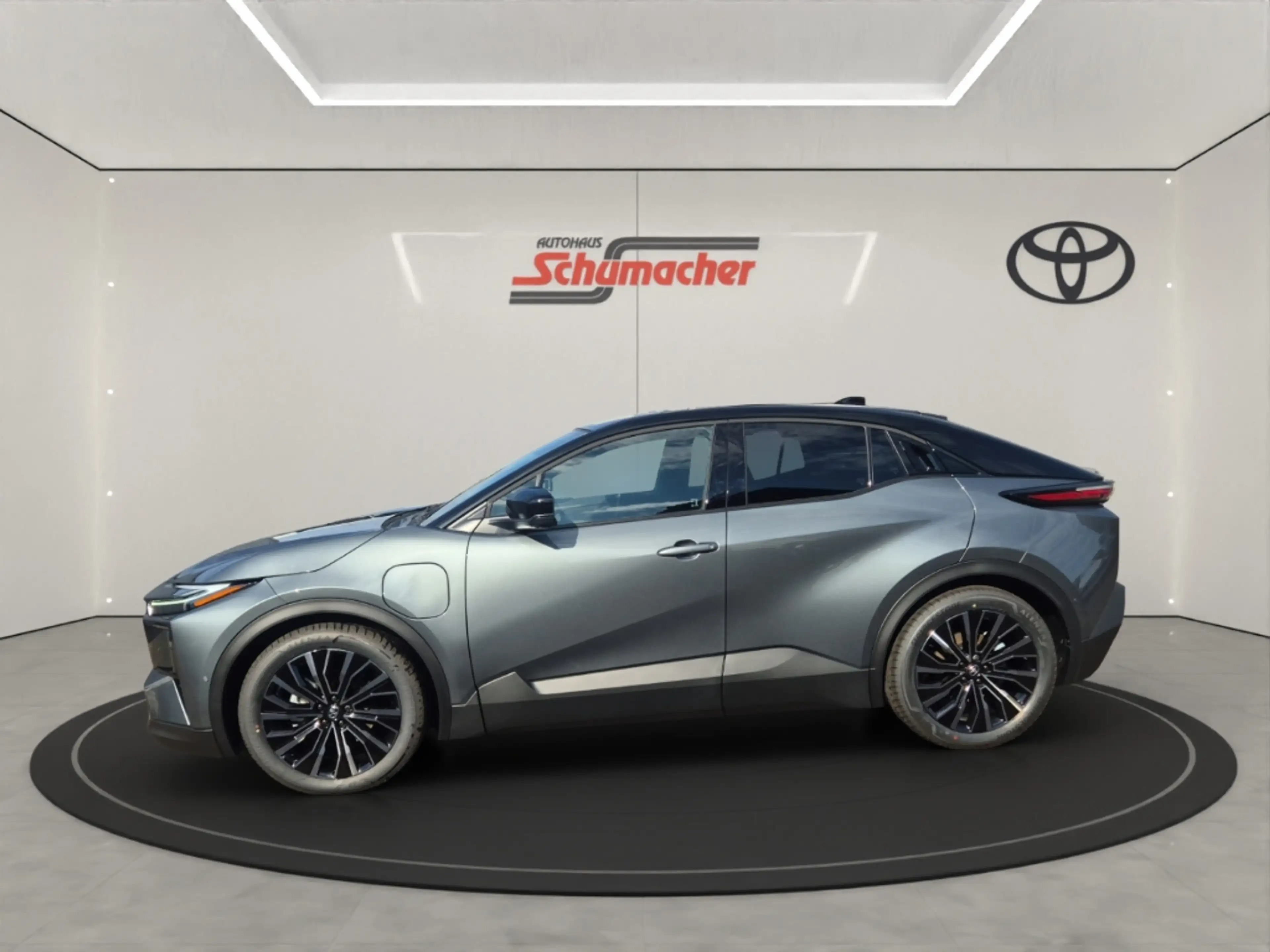 Toyota C-HR+ 4X4+LOUNGE+SKY&SOUND-P+E-PÄRMIE 6000€ — photo 2