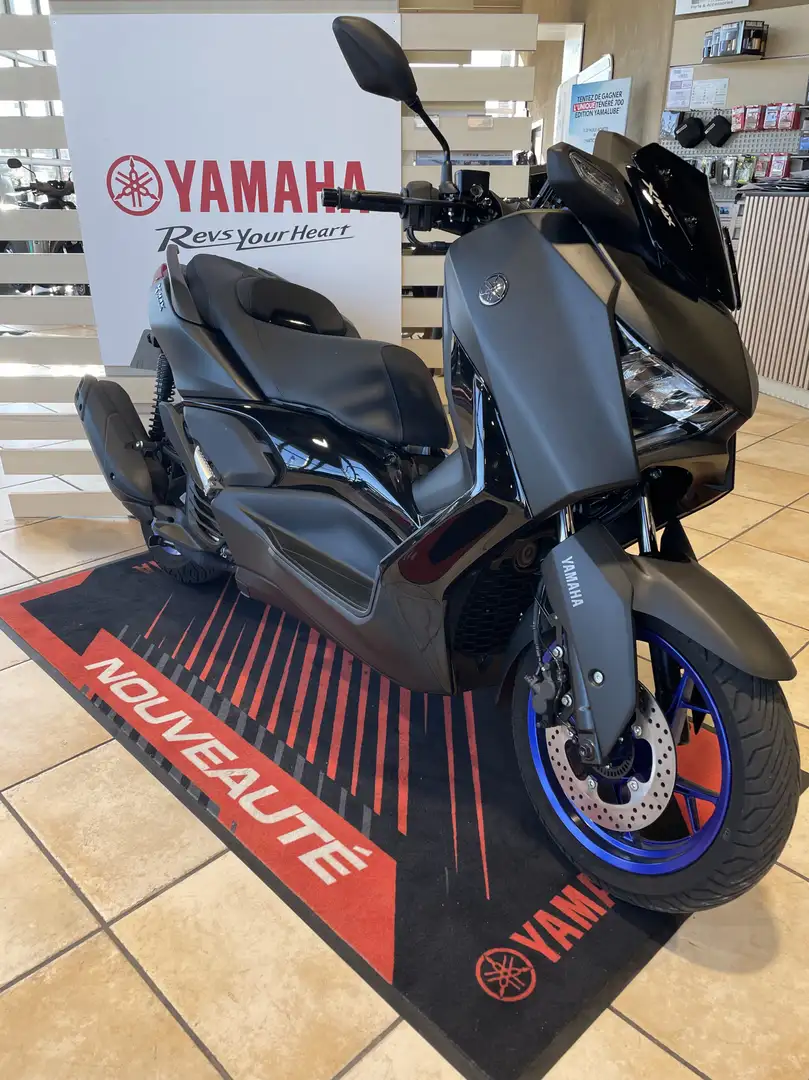 Yamaha X-Max 125 Noir - 1