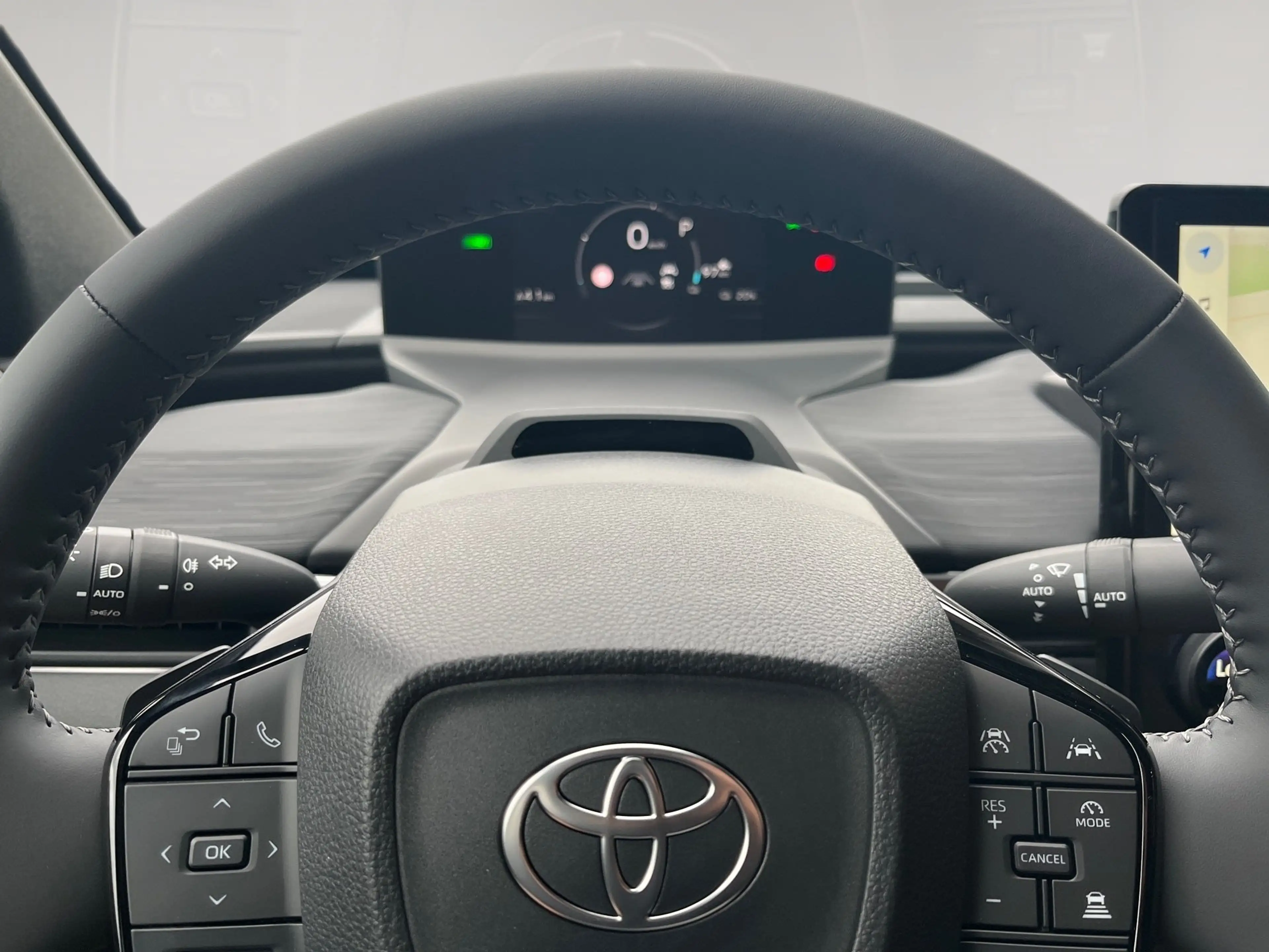 Toyota C-HR + Lounge Elektromotor AWD-i — photo 8