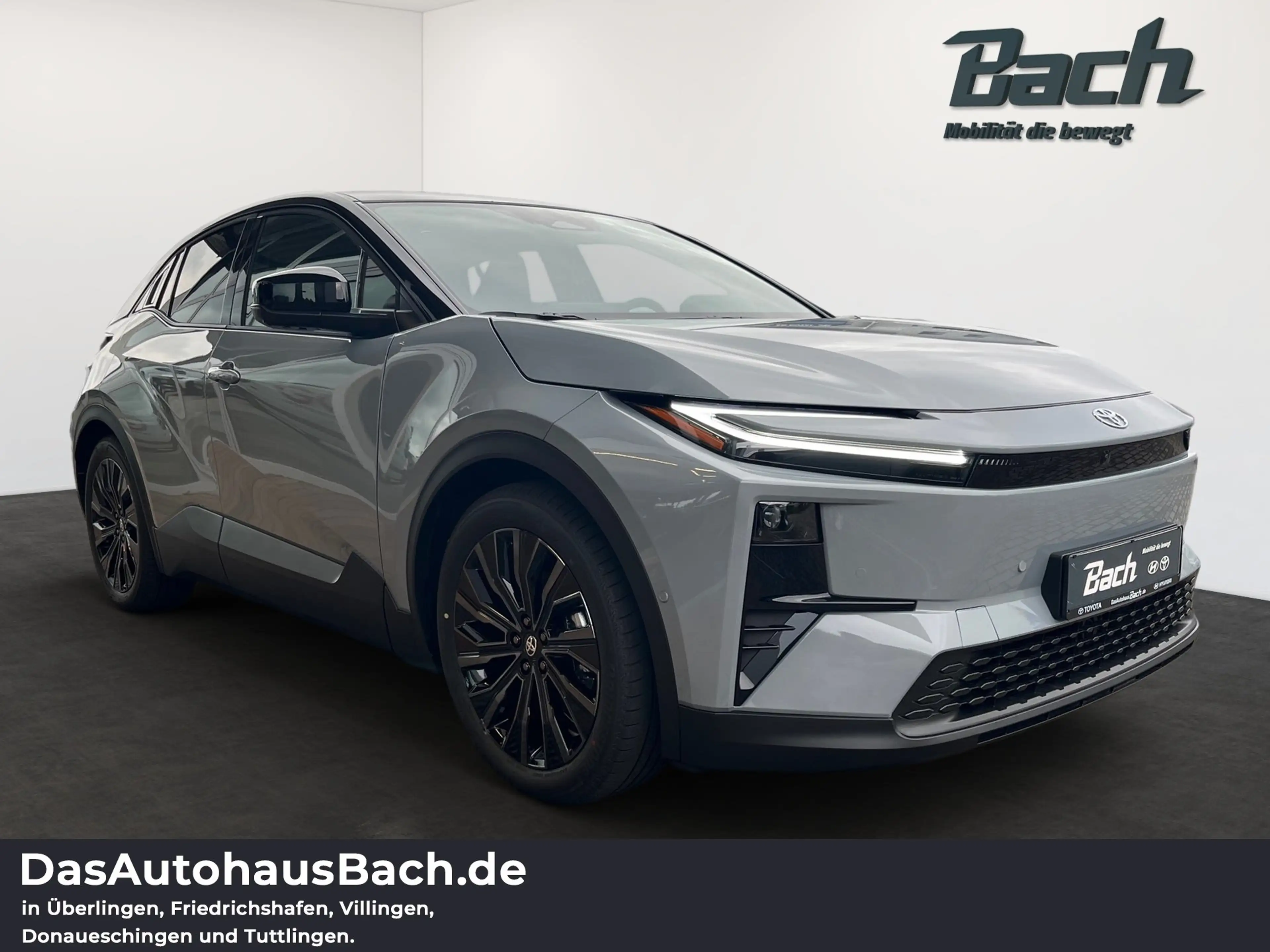 Toyota C-HR + Lounge Elektromotor AWD-i — photo 2