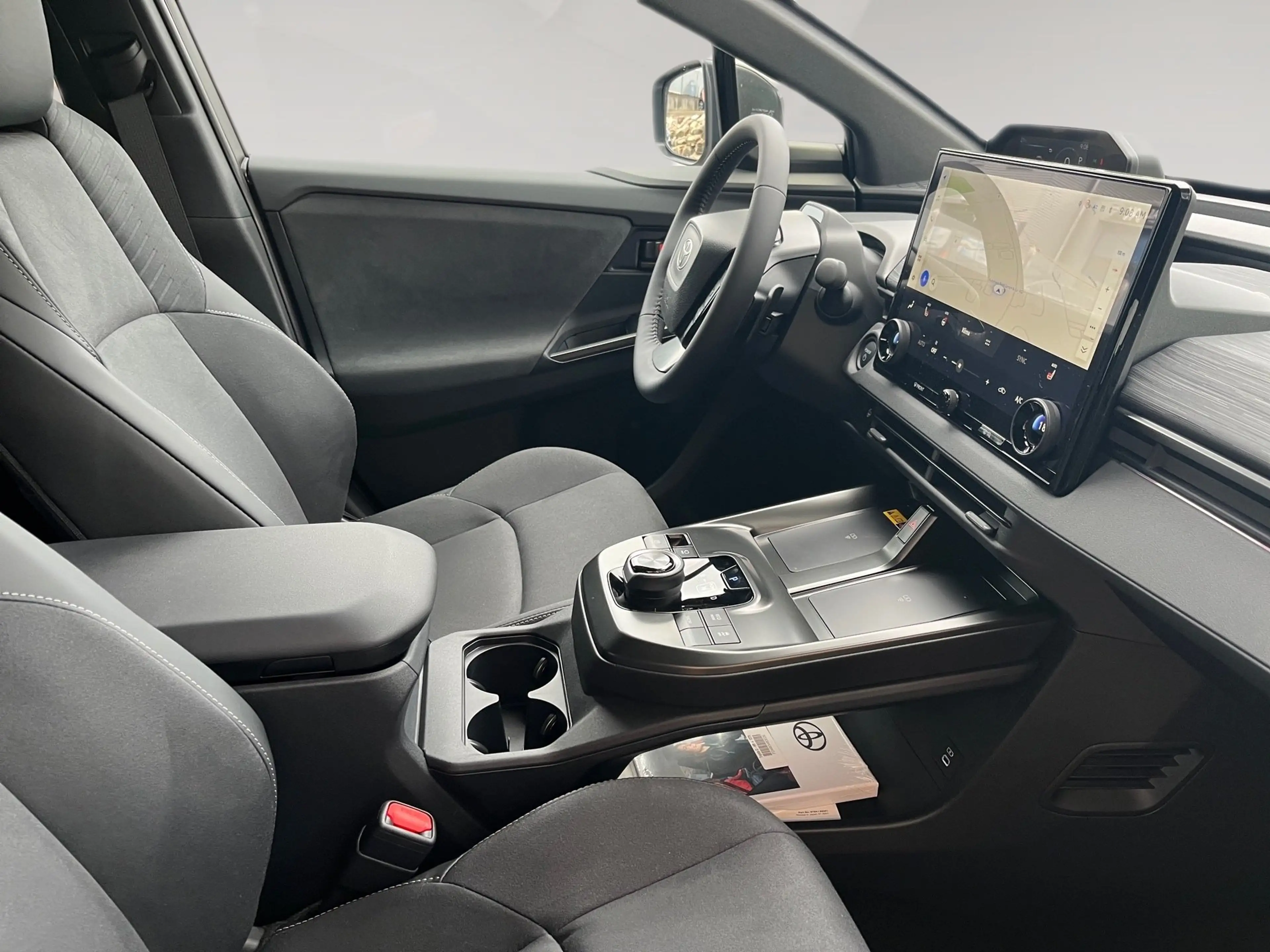 Toyota C-HR + Lounge Elektromotor AWD-i — photo 14