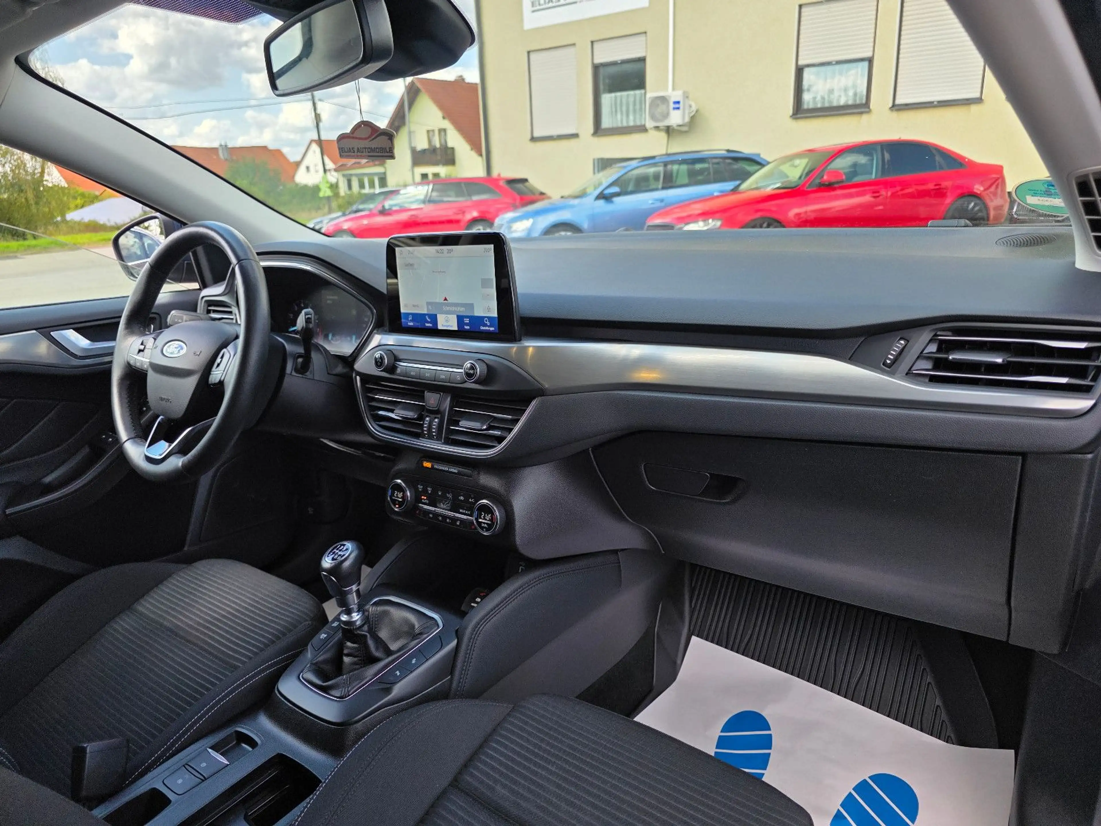 Ford Focus Turnier Titanium — photo 11