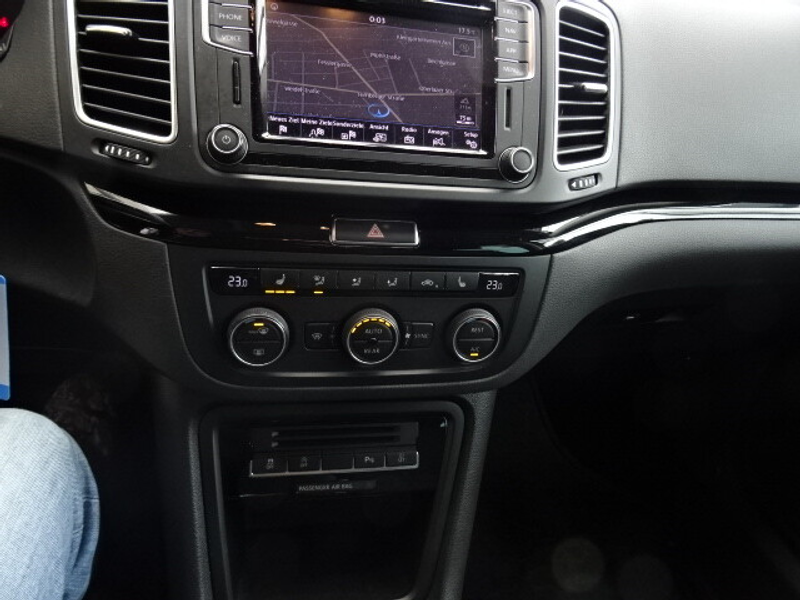 SEAT Alhambra Executive Plus 2,0 TDI CR — photo 12