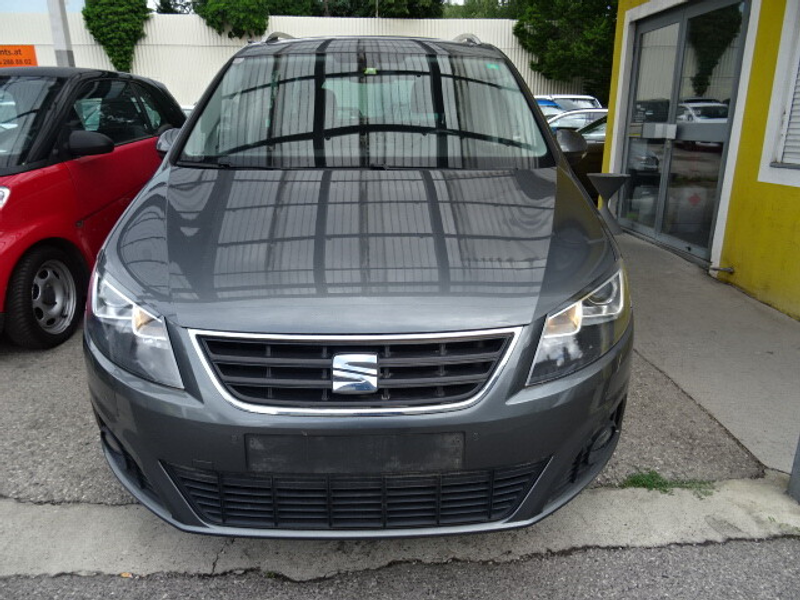 SEAT Alhambra Executive Plus 2,0 TDI CR — photo 2