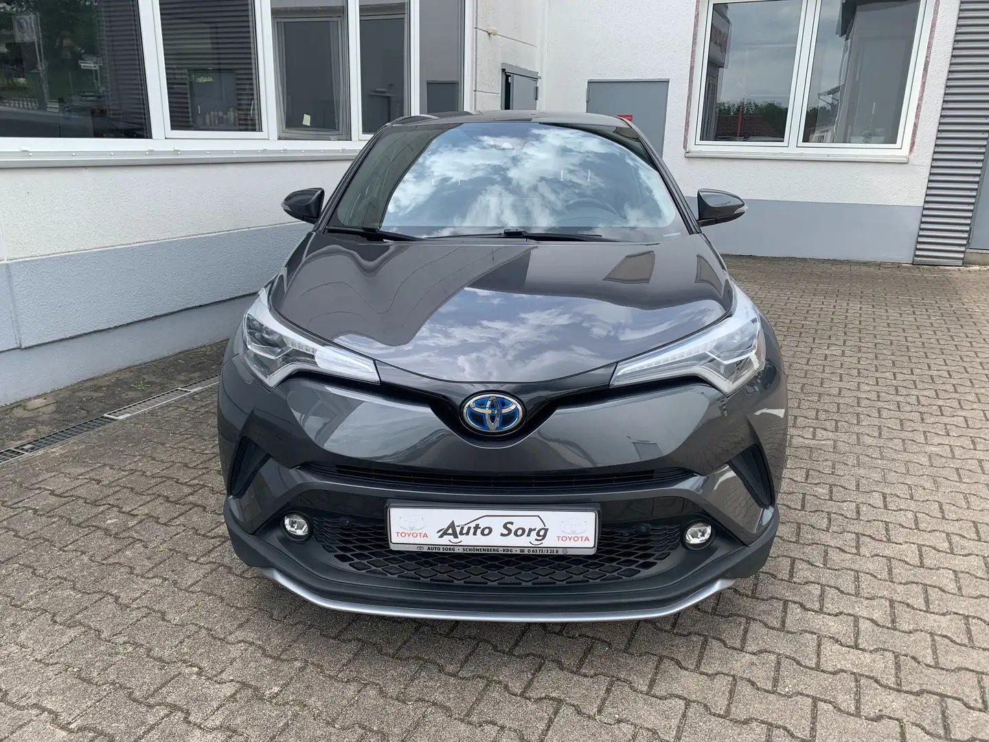 Toyota C-HR 1,8 Hybrid Lounge *1. Hand/JBL/Navi/LED-Paket* Grau - 2