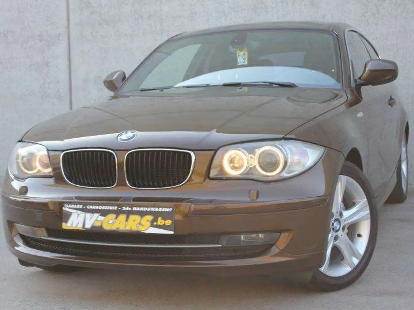 BMW 116 BMW 116i/3-deur/Xenon/Multistuur Brun - 1