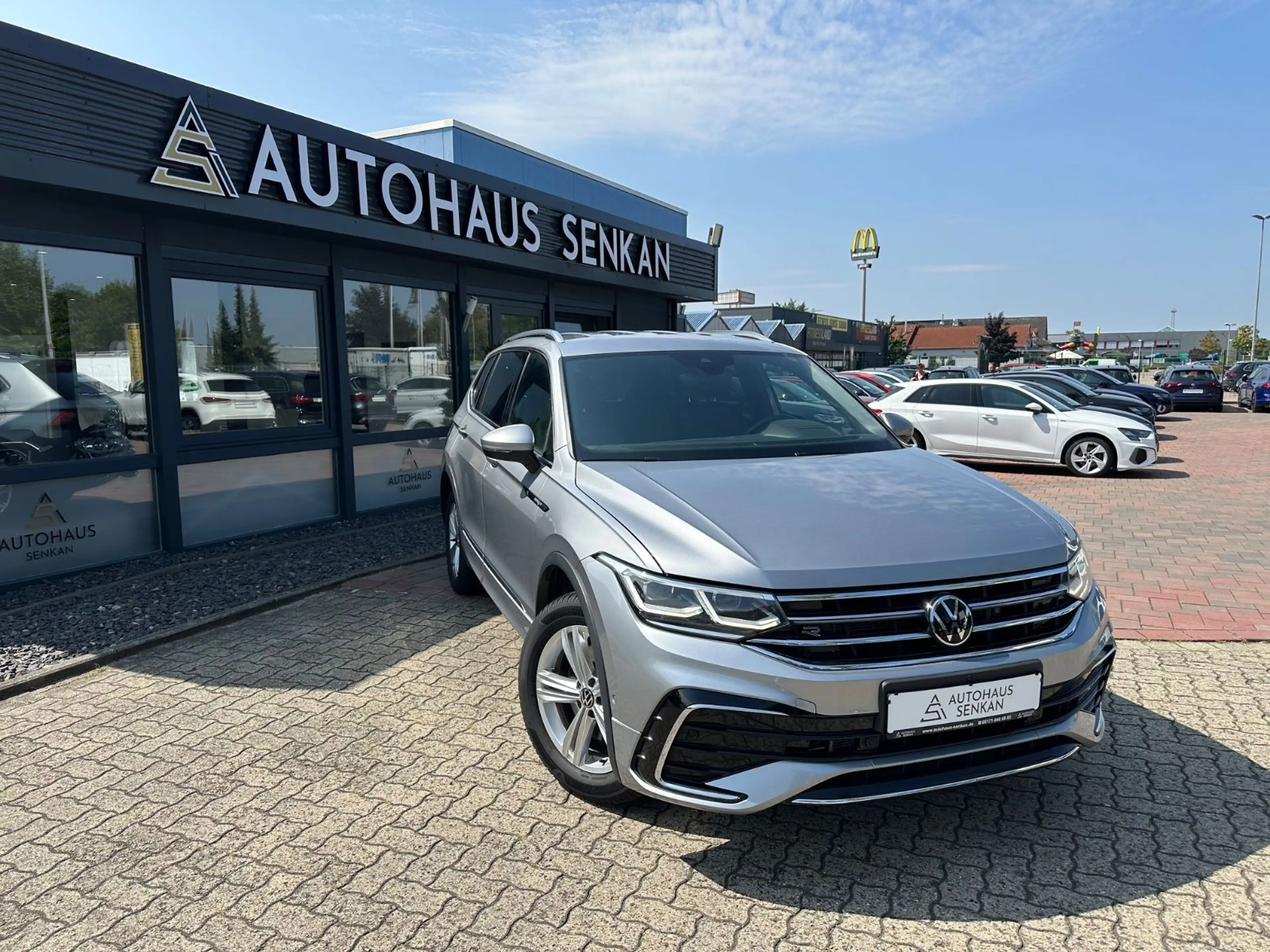 Volkswagen Tiguan Allspace 4M R-LINE*360°*HUD*AHK*DYNAUDIO*