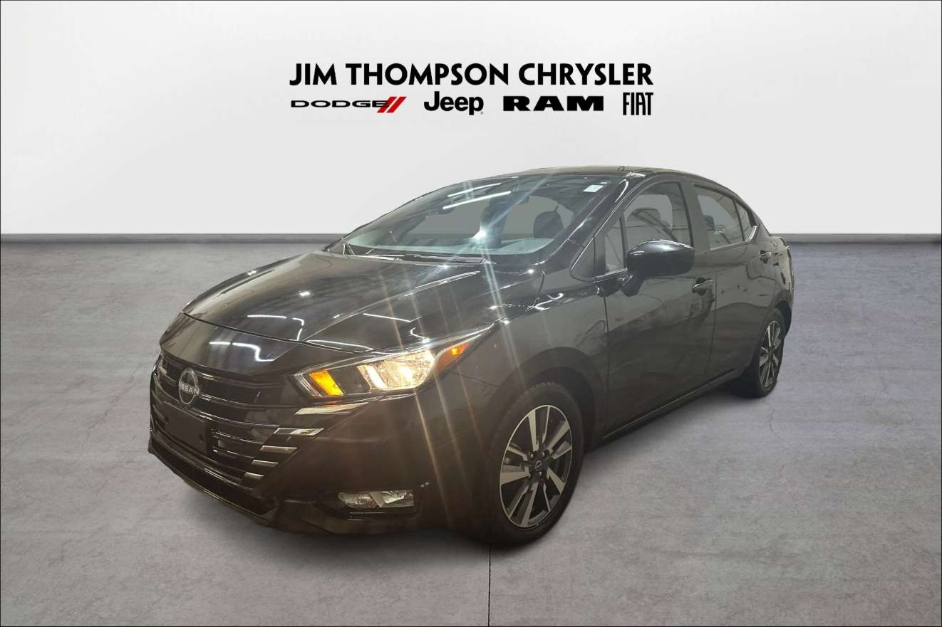 2025 Nissan Versa SV  | Heated Seats Apple CarPlay & Android Auto — photo 3