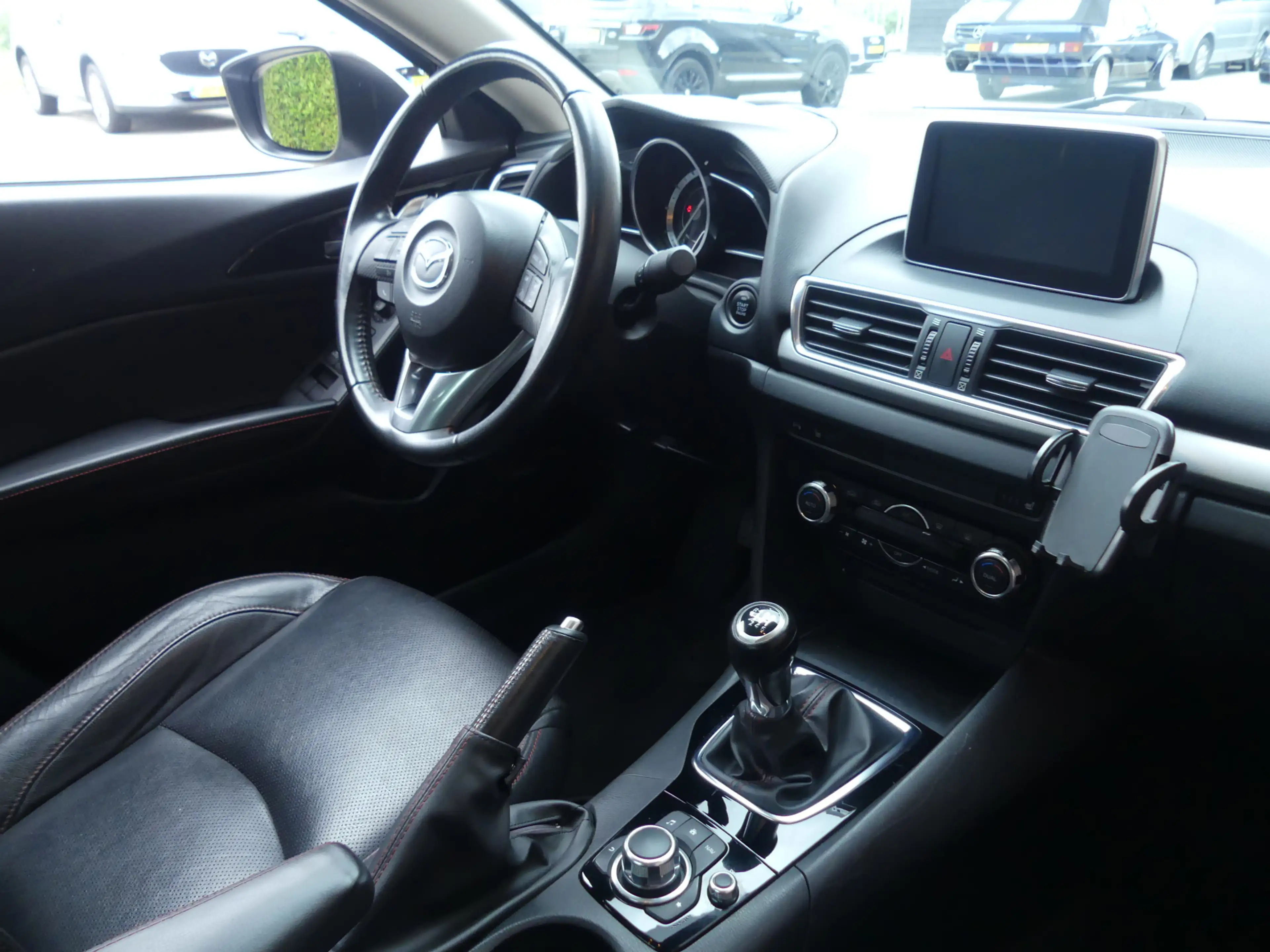 Mazda 3 2.0 GT-M / Trekhaak / Nieuwstaat — photo 2