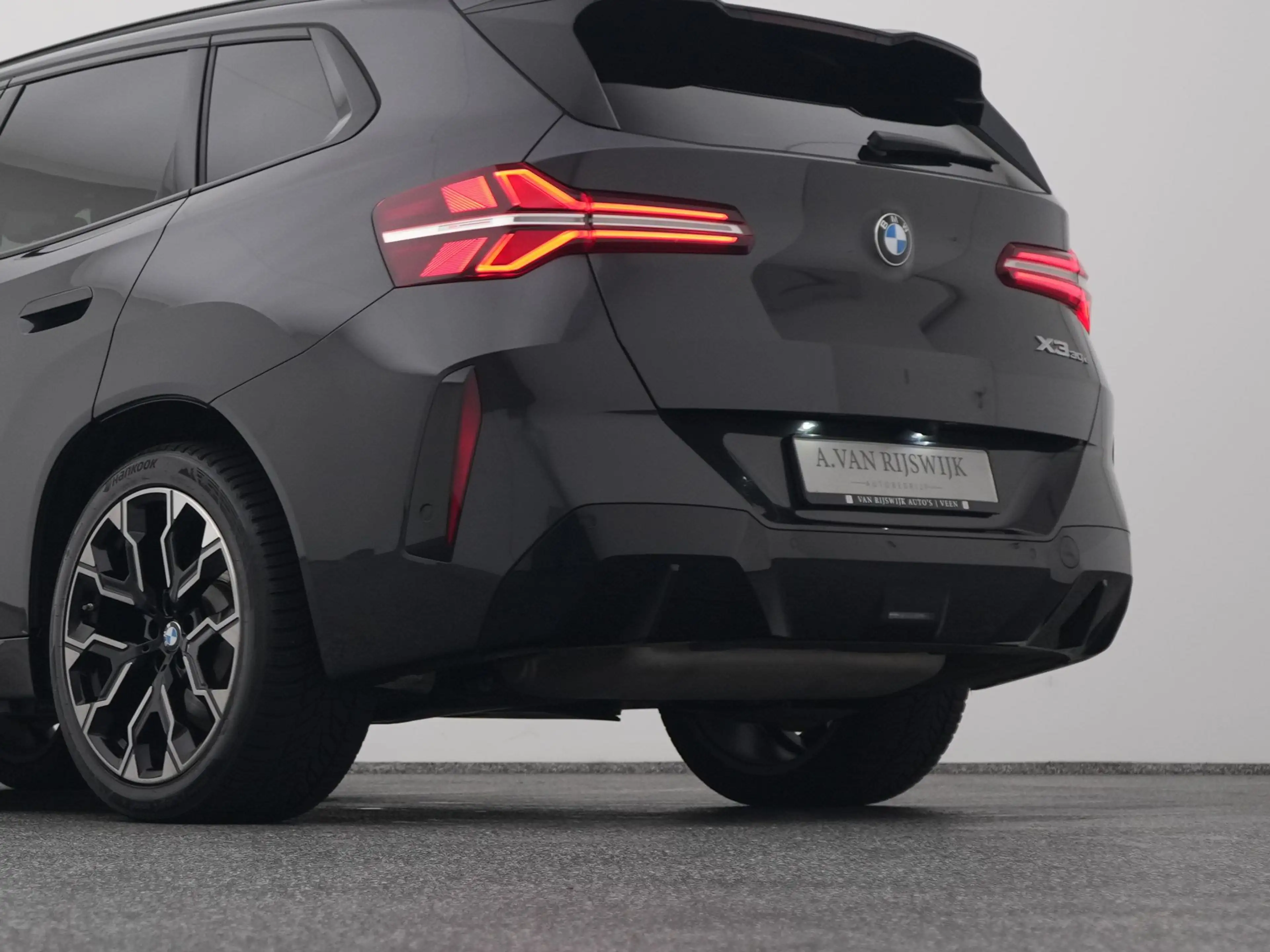 BMW X3 30e xDrive M-Sport | PANO | 360° | H&K | HUD | STO — photo 22