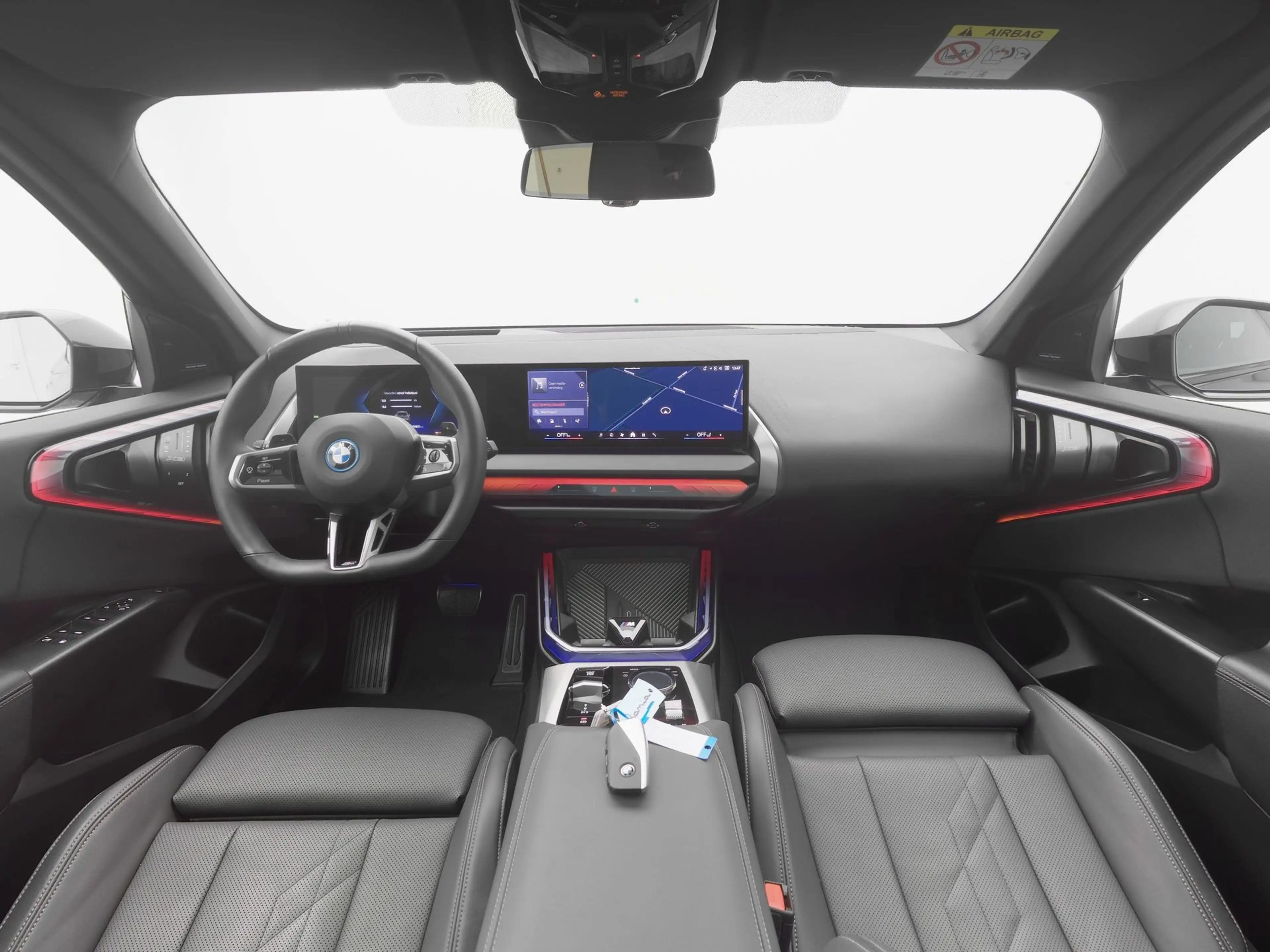 BMW X3 30e xDrive M-Sport | PANO | 360° | H&K | HUD | STO — photo 3