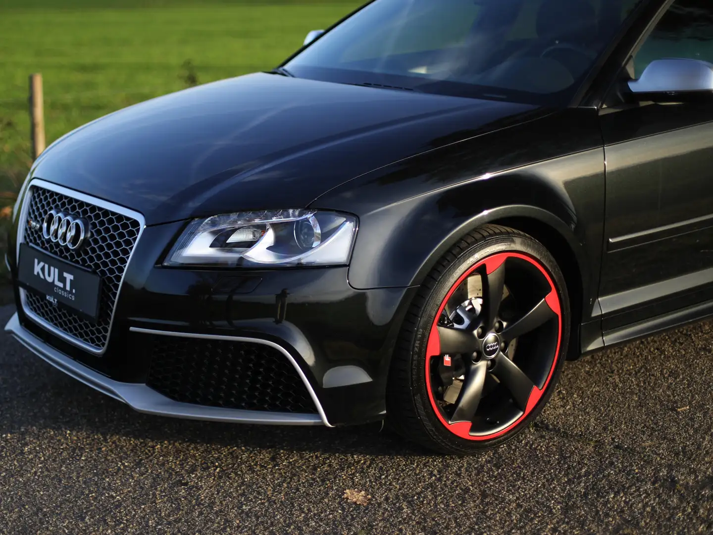 Audi RS3 2.5 TFSI QUATTRO | 1 Owner | First paint | 15.500 Zwart - 2
