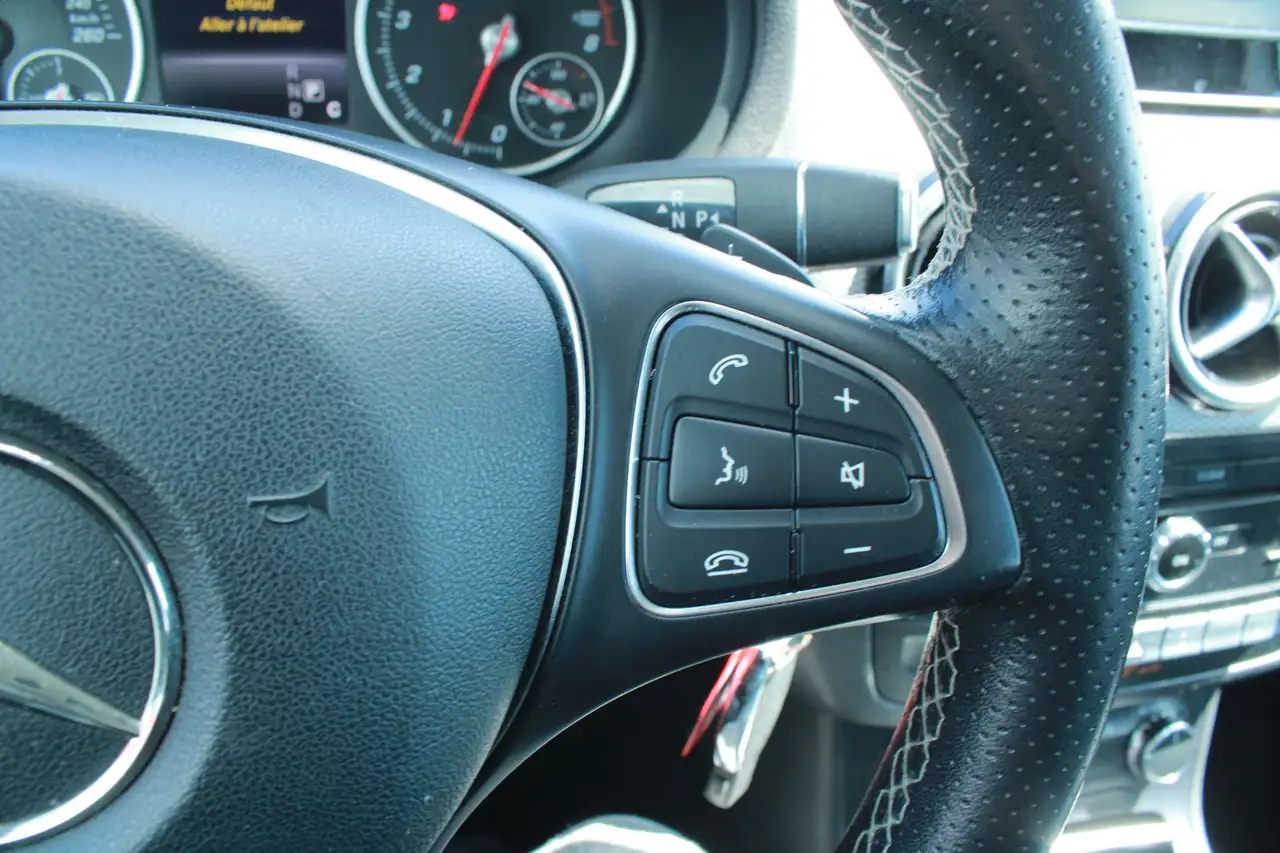 Mercedes-Benz B-Class снимка Mercedes-Benz B-Class