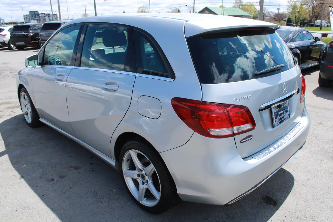 Mercedes-Benz B-Class снимка Mercedes-Benz B-Class